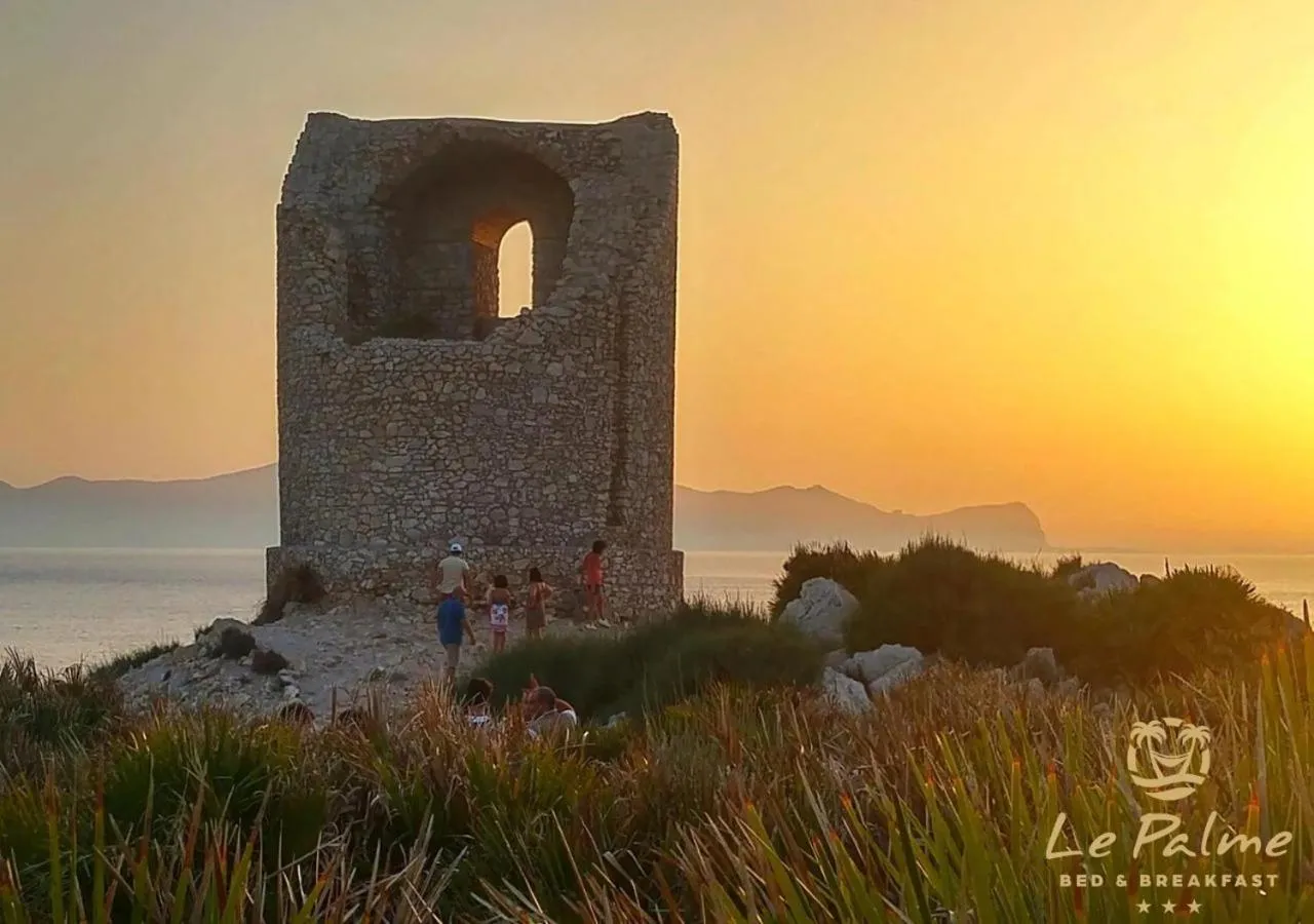 Nearby landmark in Le Palme