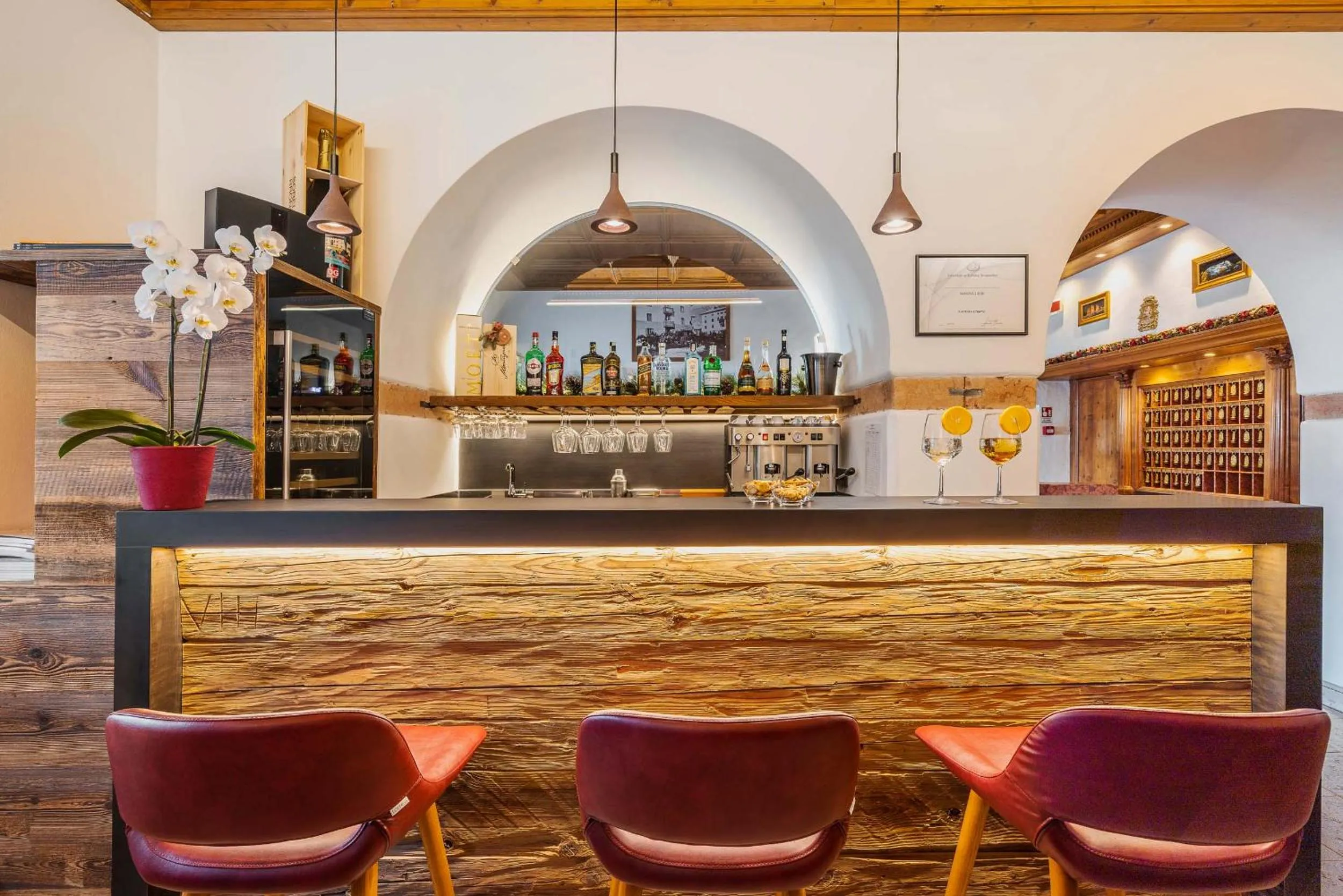 Lounge or bar in Royal Hotel Cortina