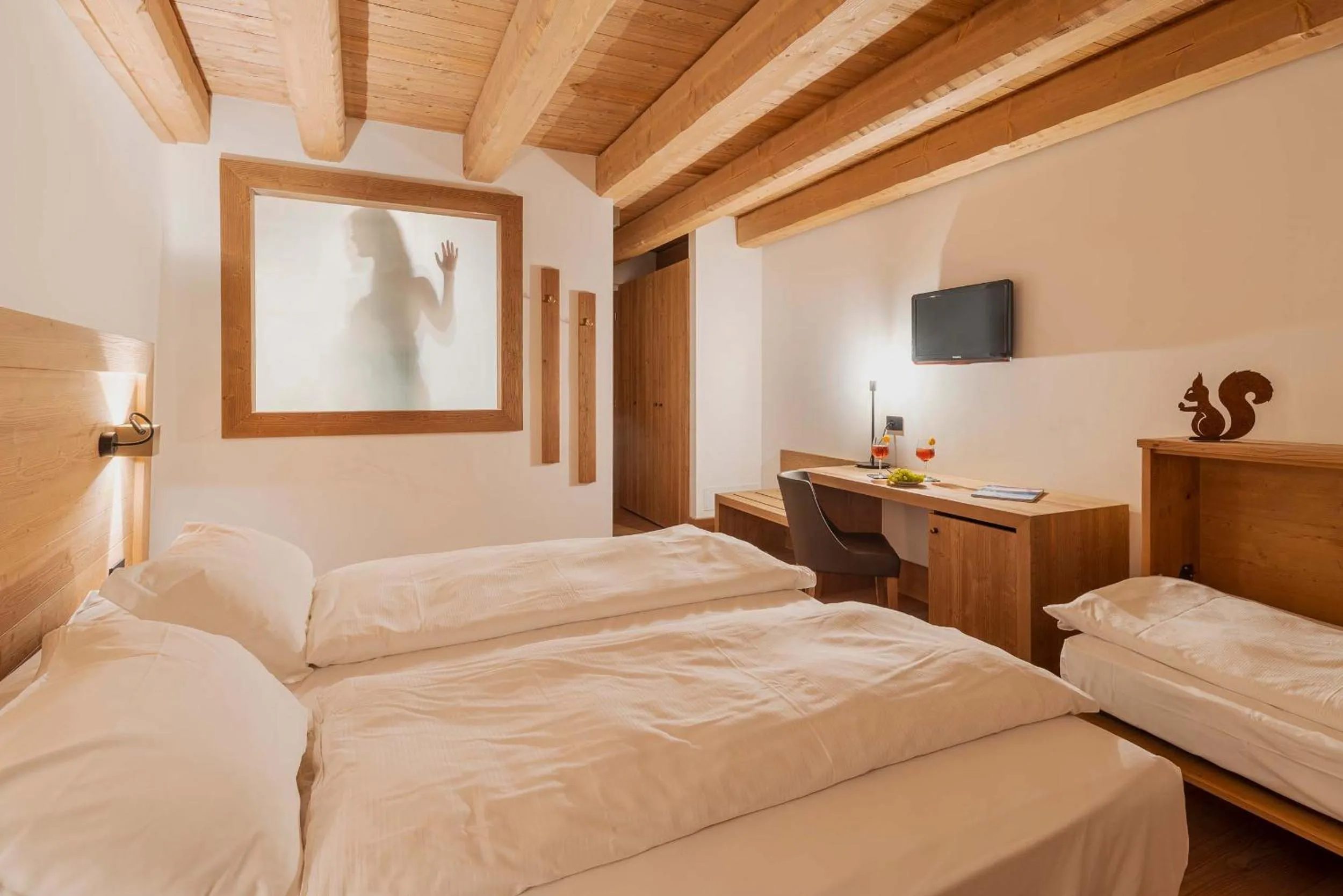 Photo of the whole room, Bed in Royal Hotel Cortina