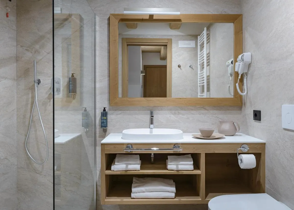 Shower in Royal Hotel Cortina