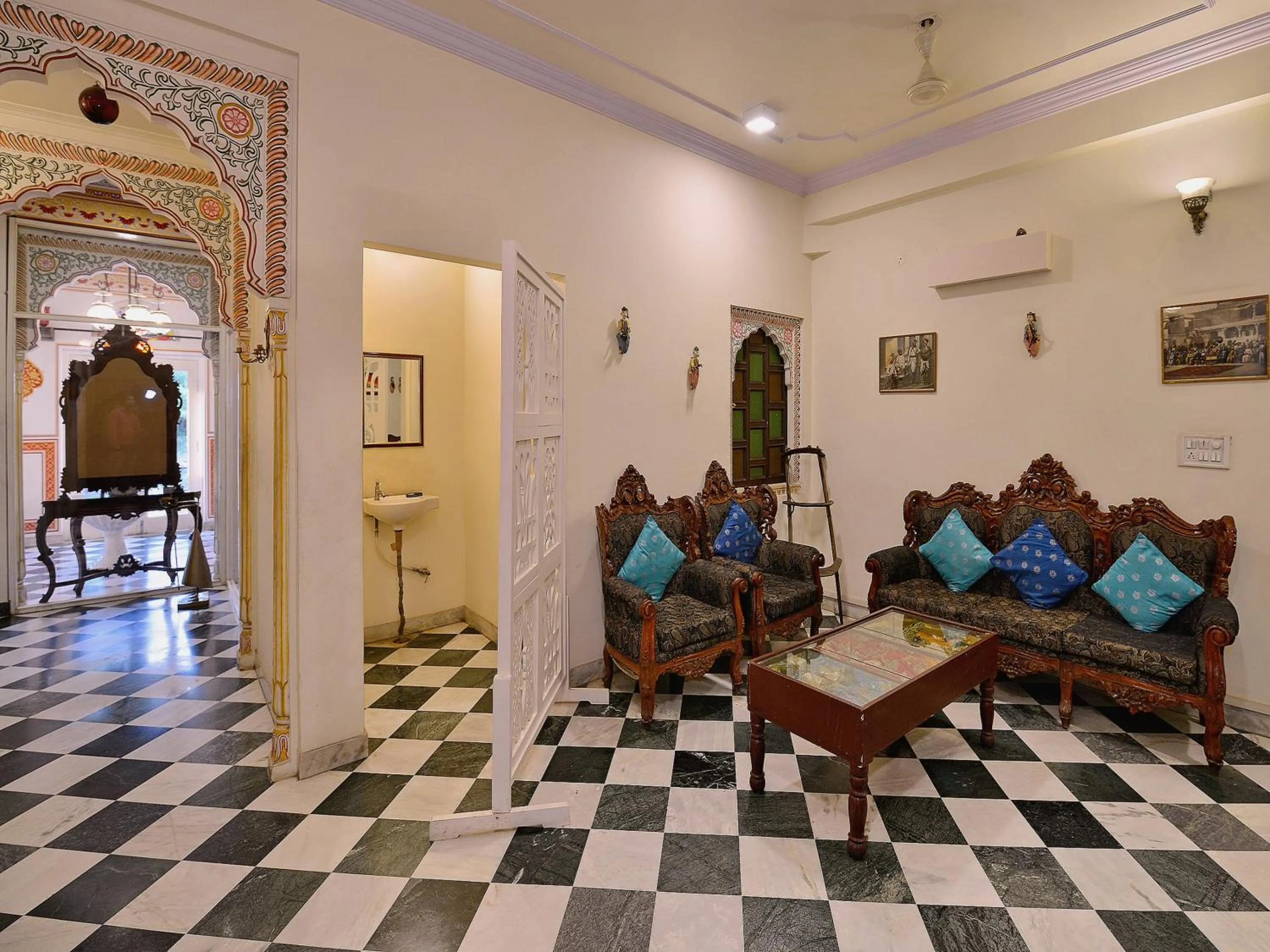 Lobby or reception in Super Hotel O Tordi Haveli