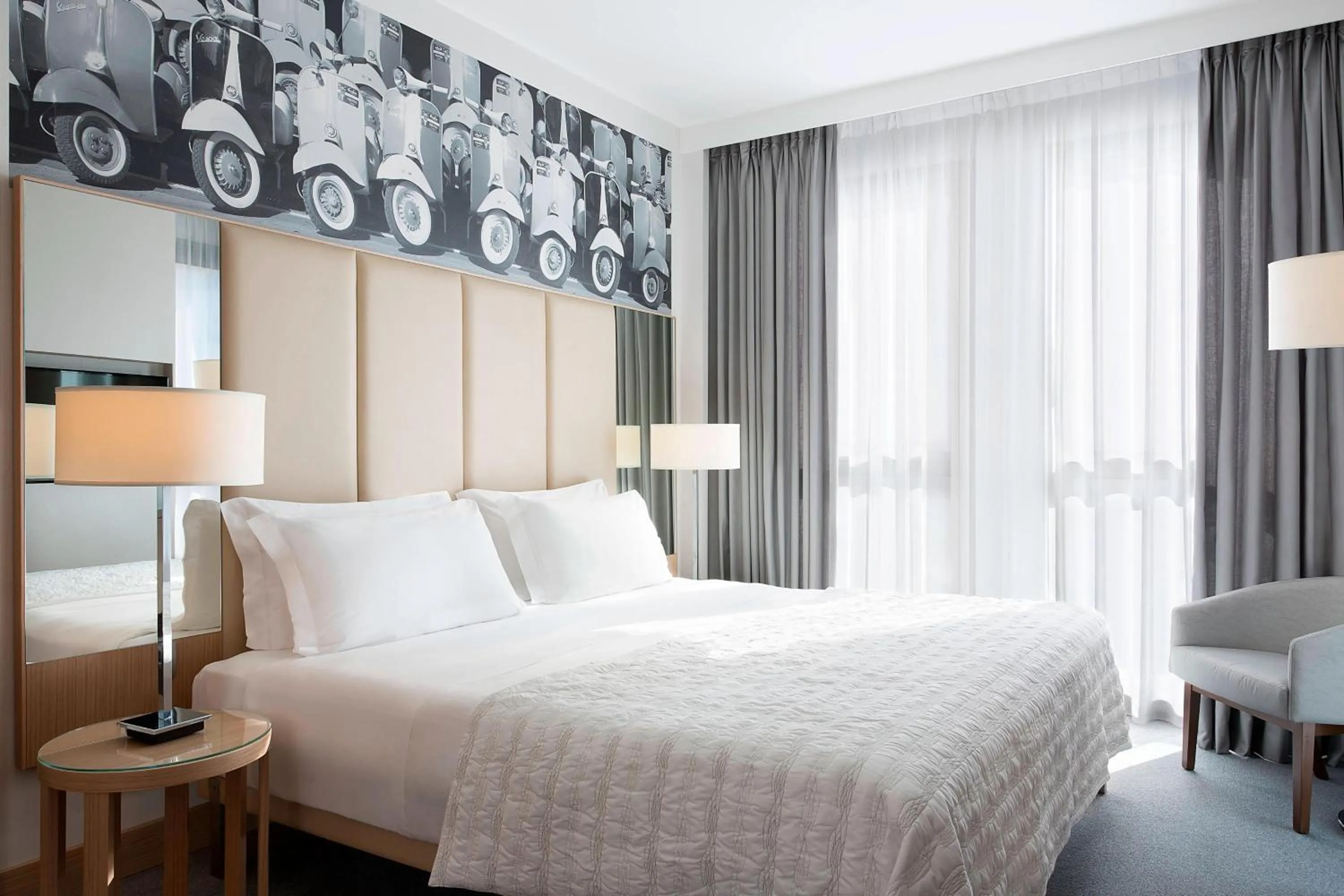 Bedroom, Bed in Le Meridien Visconti Rome