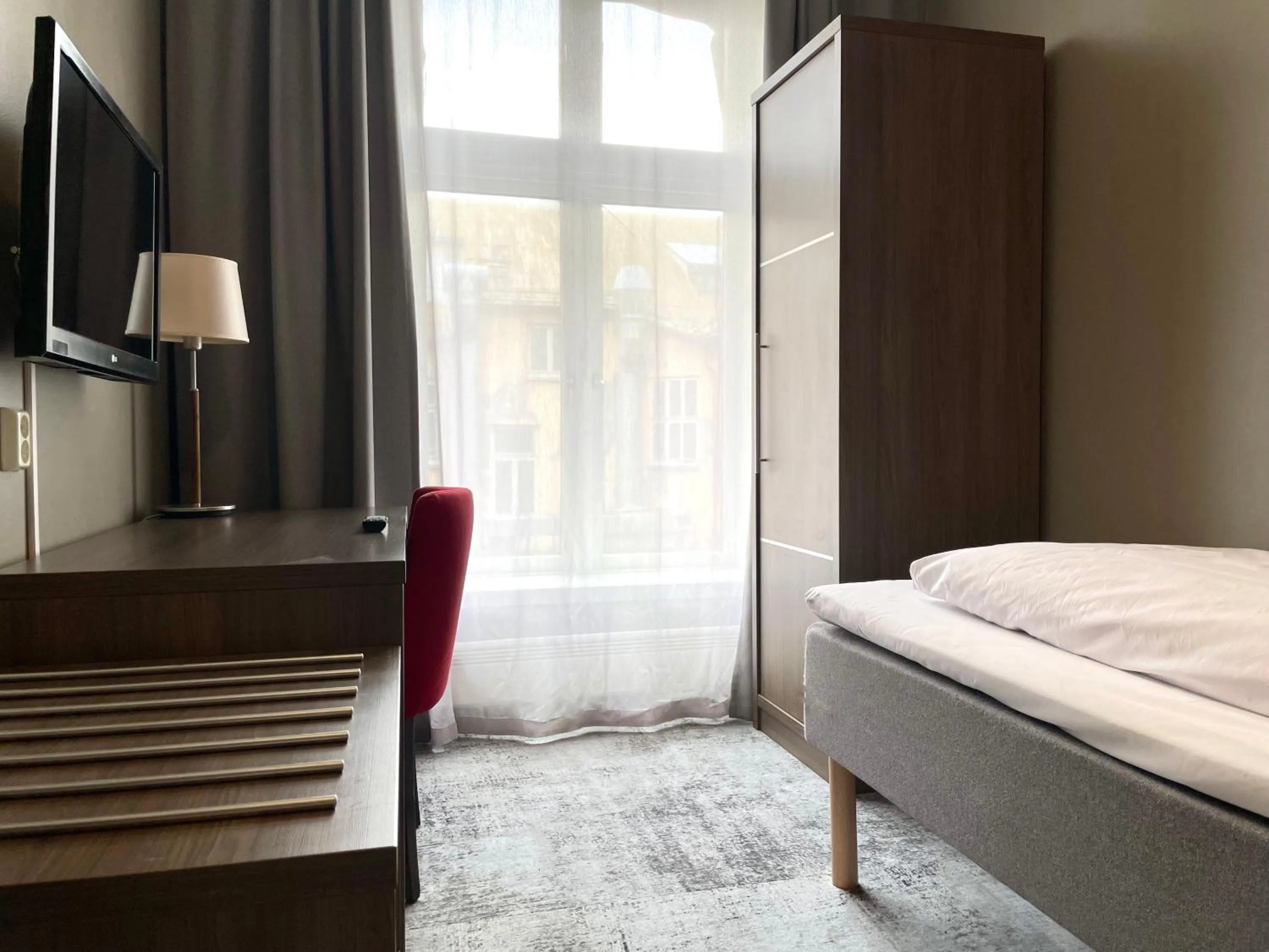 Bed in Karl Johans gate 35