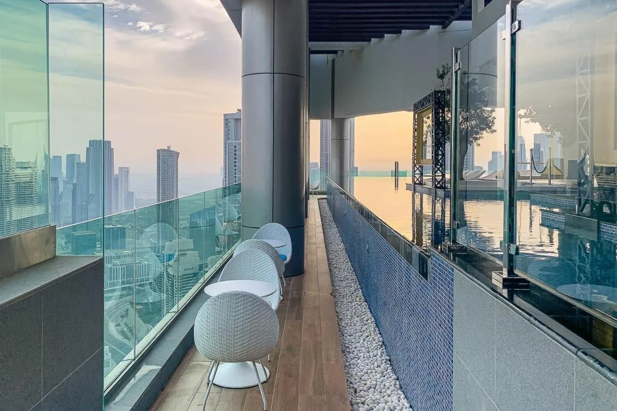 Frank Porter - Paramount Midtown