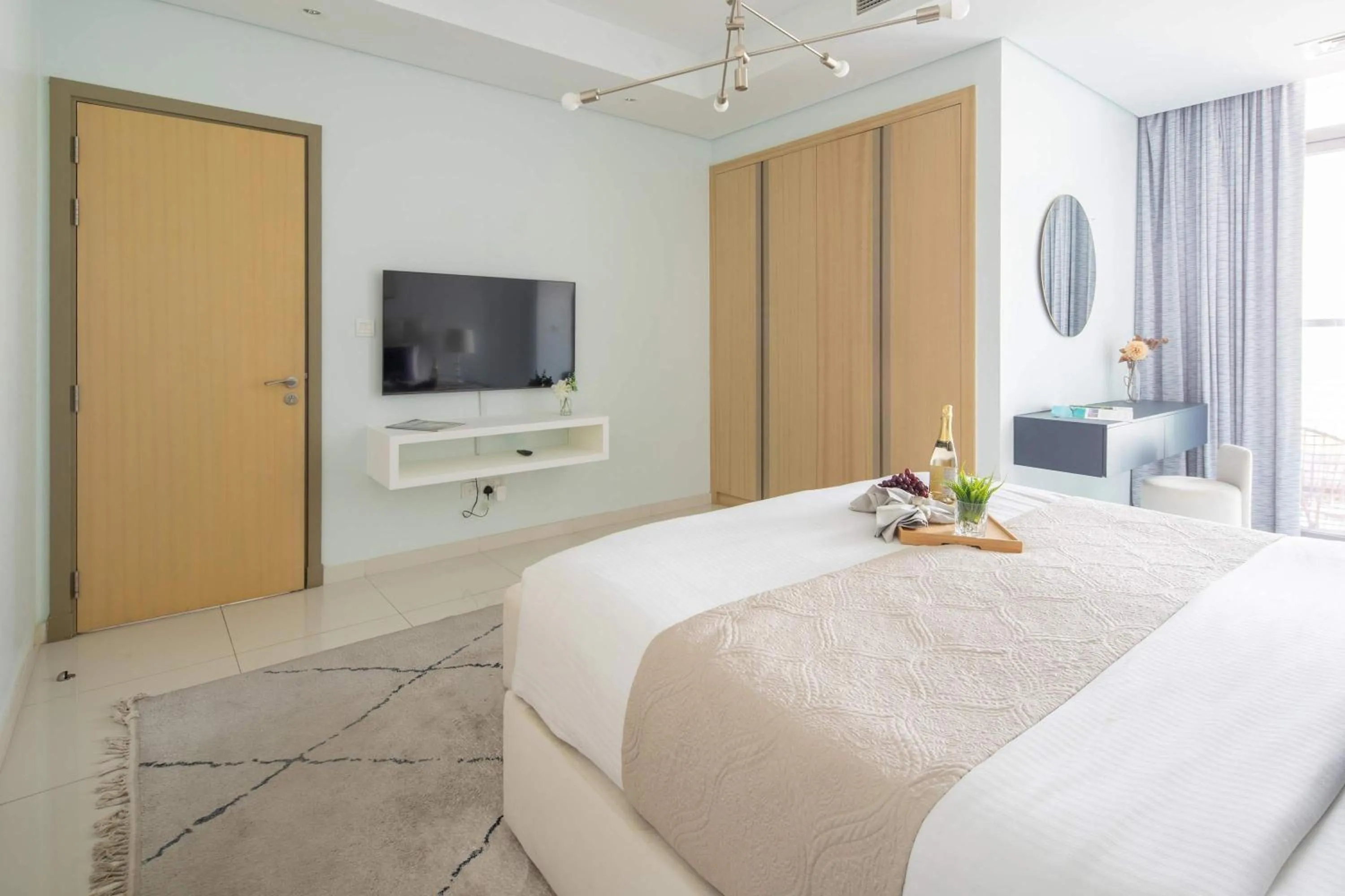 Bed in Frank Porter - Paramount Midtown