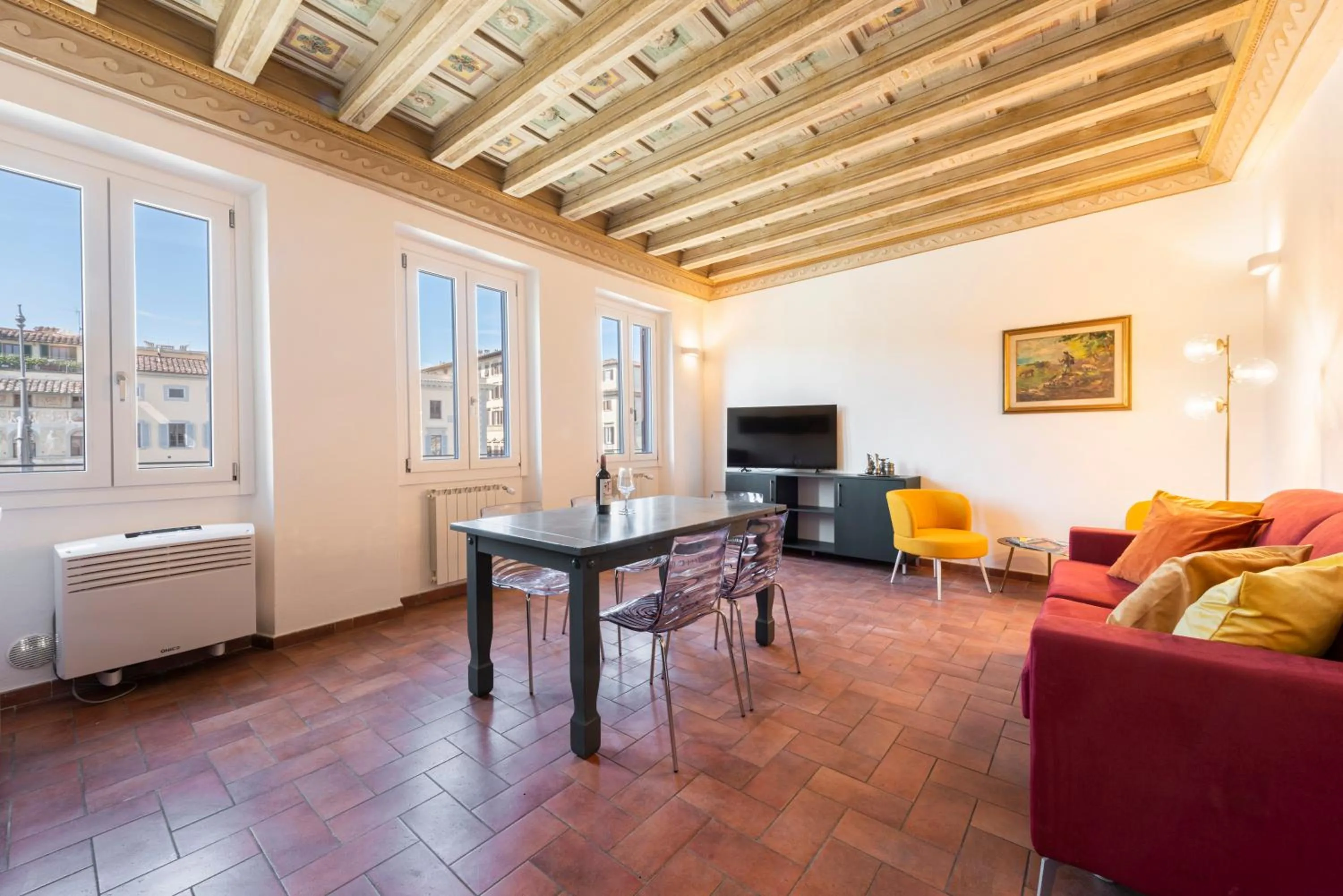 Living room in Santa Croce Palace by Mmega