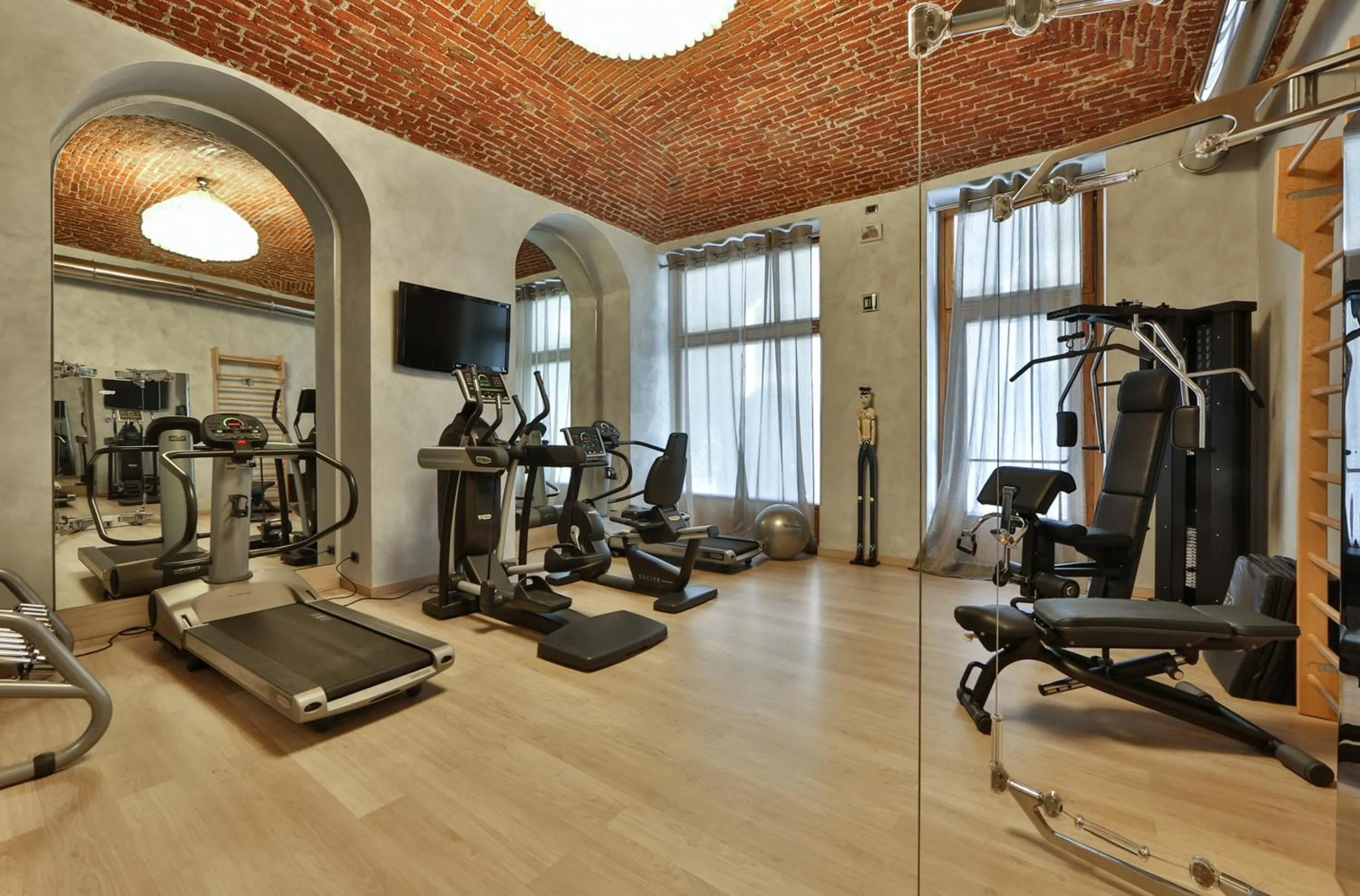 Fitness centre/facilities in Best Western Plus Hotel Genova