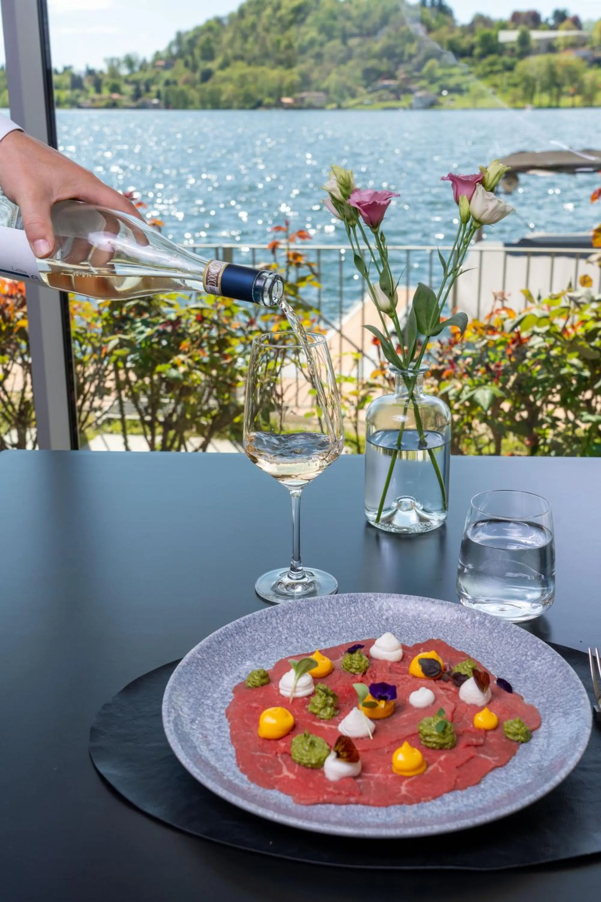 Restaurant/places to eat in Hotel L'Approdo