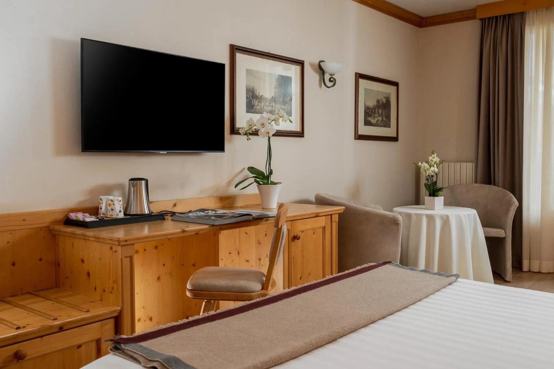 Bed in Hotel Cristallo