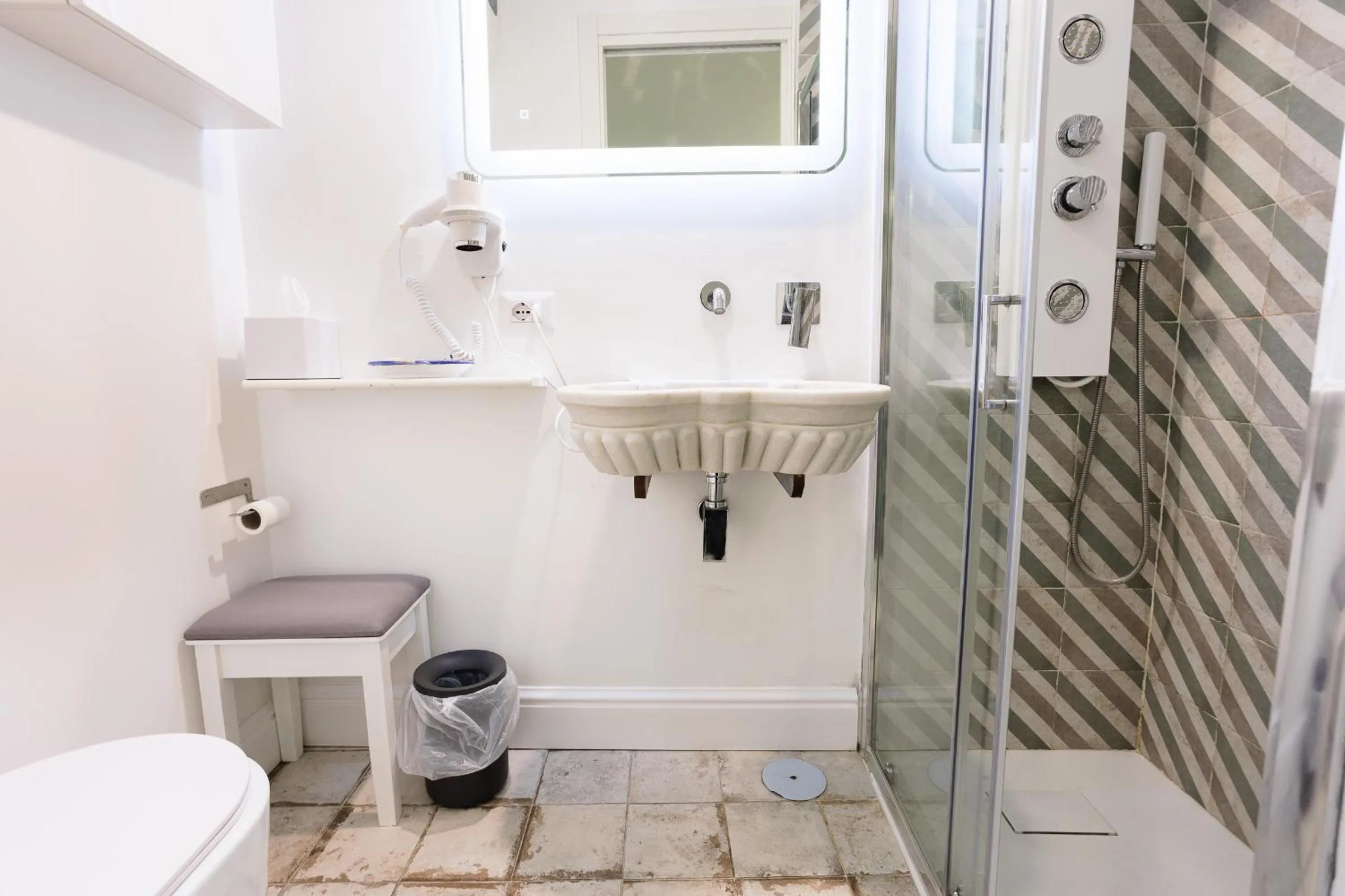 MAISON SAINT MICHAEL