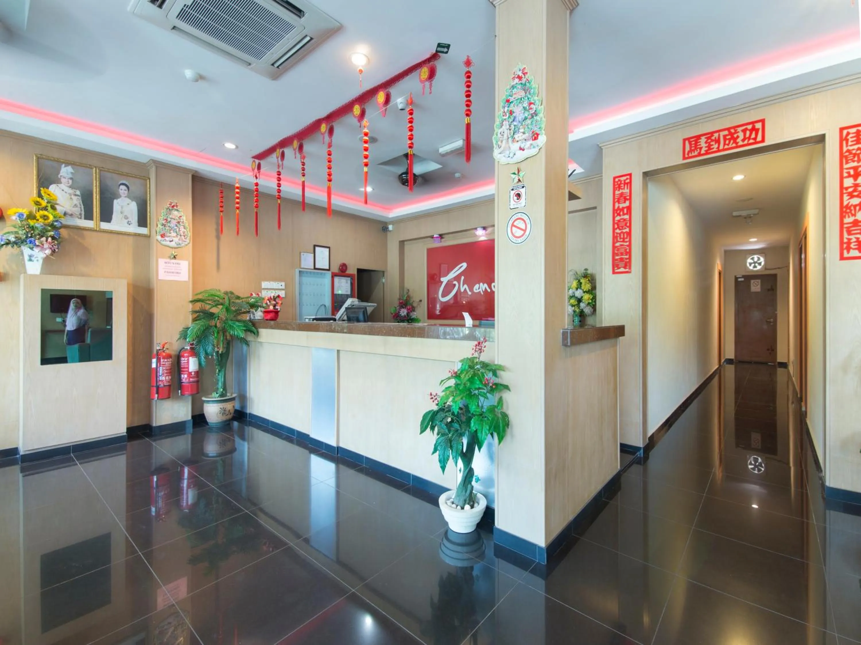 Lobby or reception in Chemor Inn