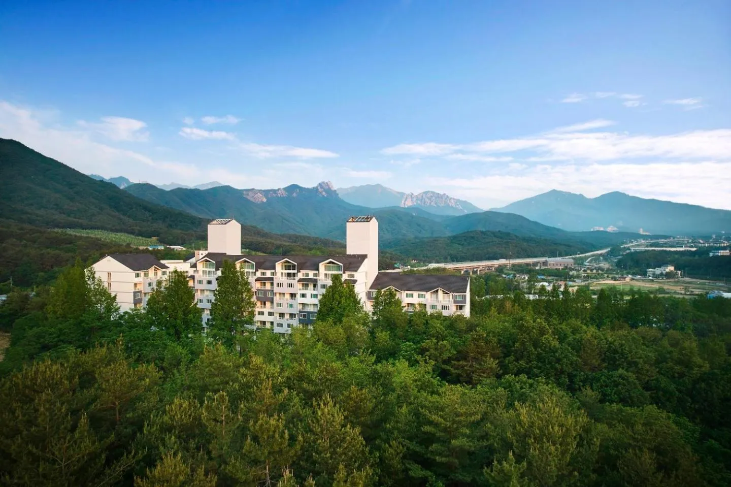 Property building in Kumho Seorak Resort