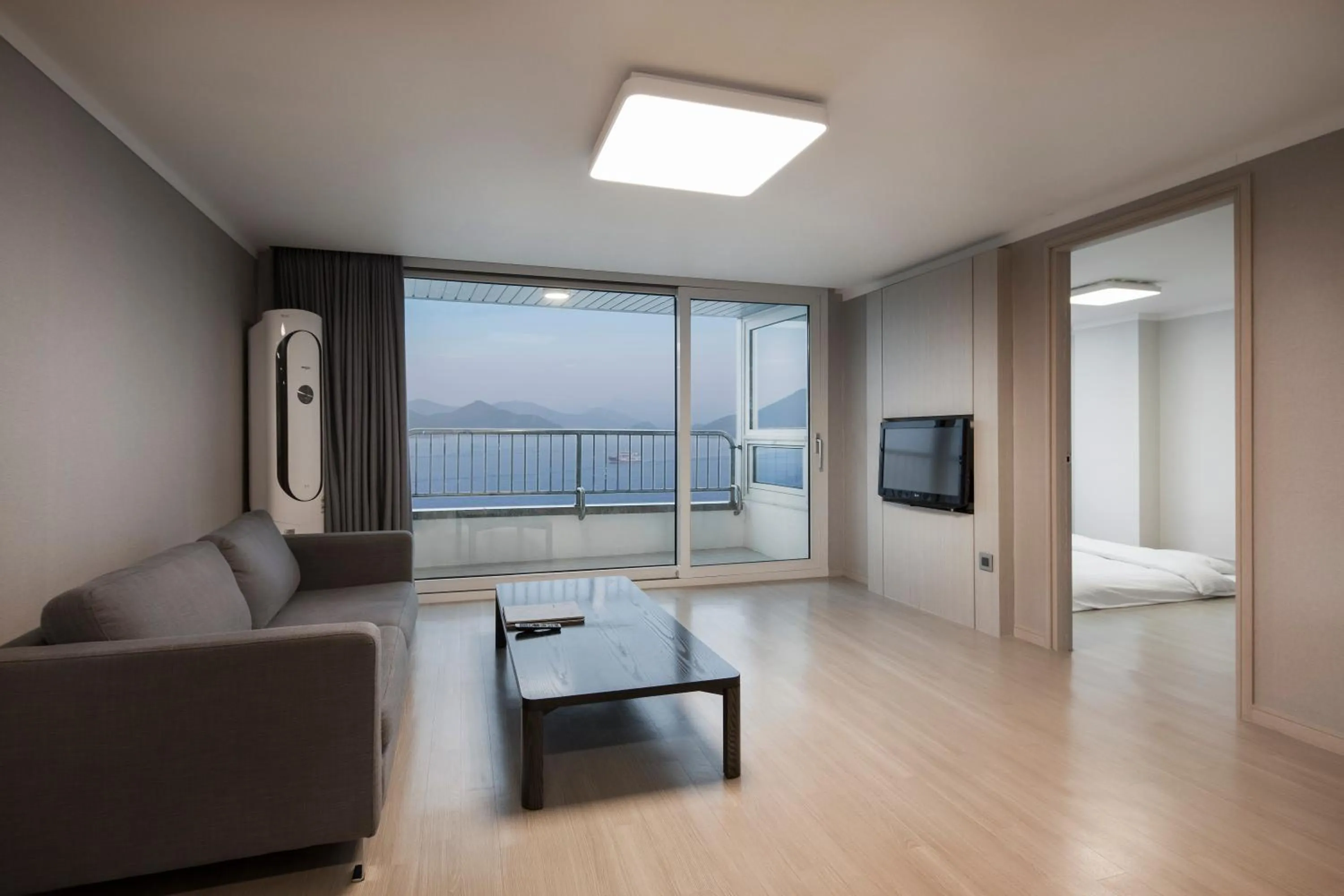 Kumho Tongyeong Marina Resort