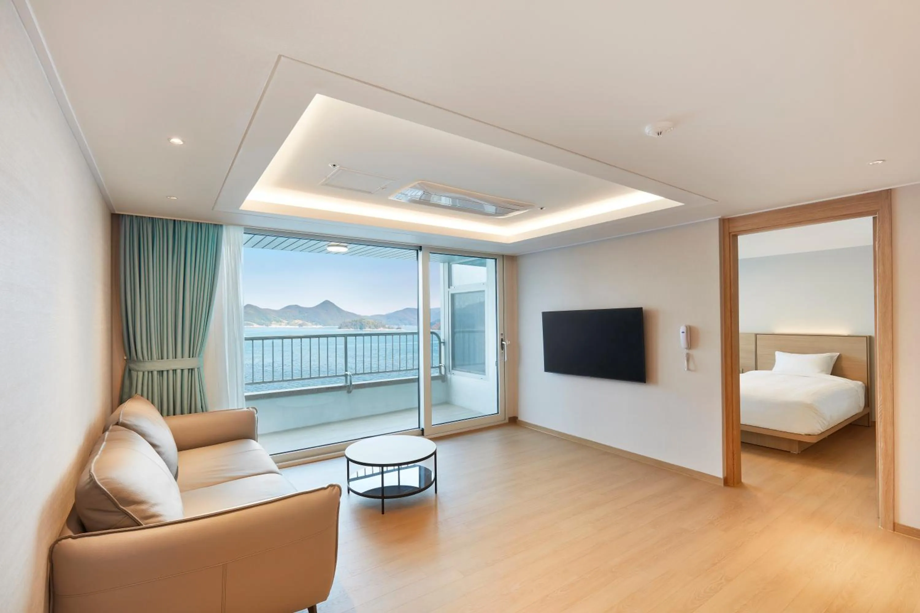 Kumho Tongyeong Marina Resort