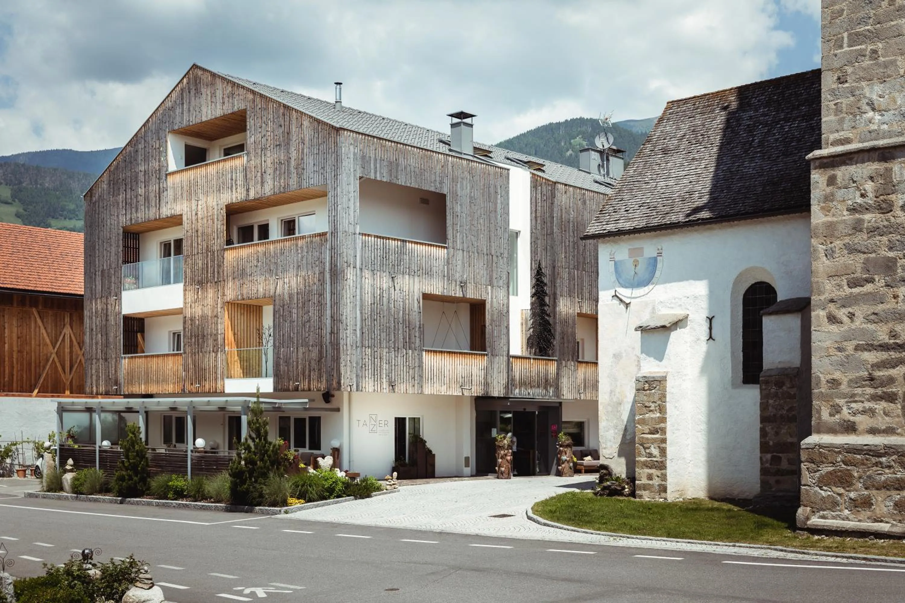 Property building in Gourmet - Boutique Hotel Tanzer