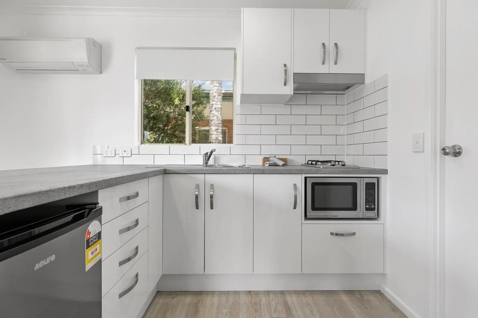 Kitchen or kitchenette in Ingenia Holidays Noosa