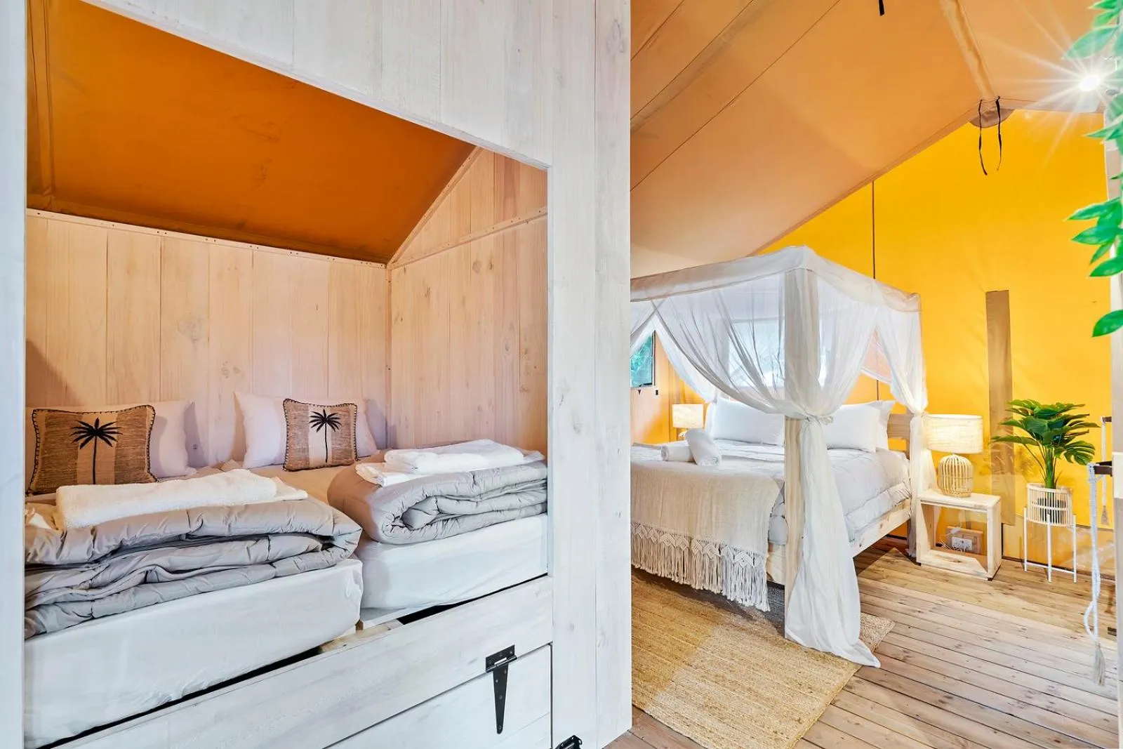 Photo of the whole room, Bed in Ingenia Holidays Noosa