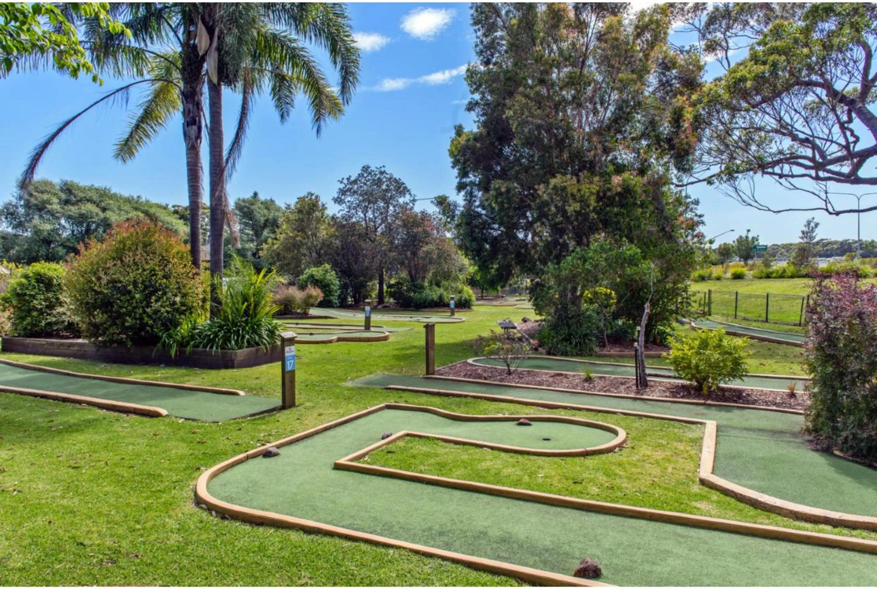 Minigolf in Discovery Parks - Burrill Lake, Ulladulla
