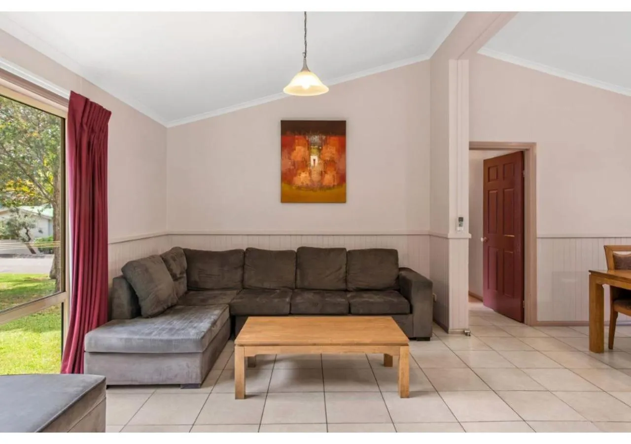Living room in Discovery Parks - Burrill Lake, Ulladulla