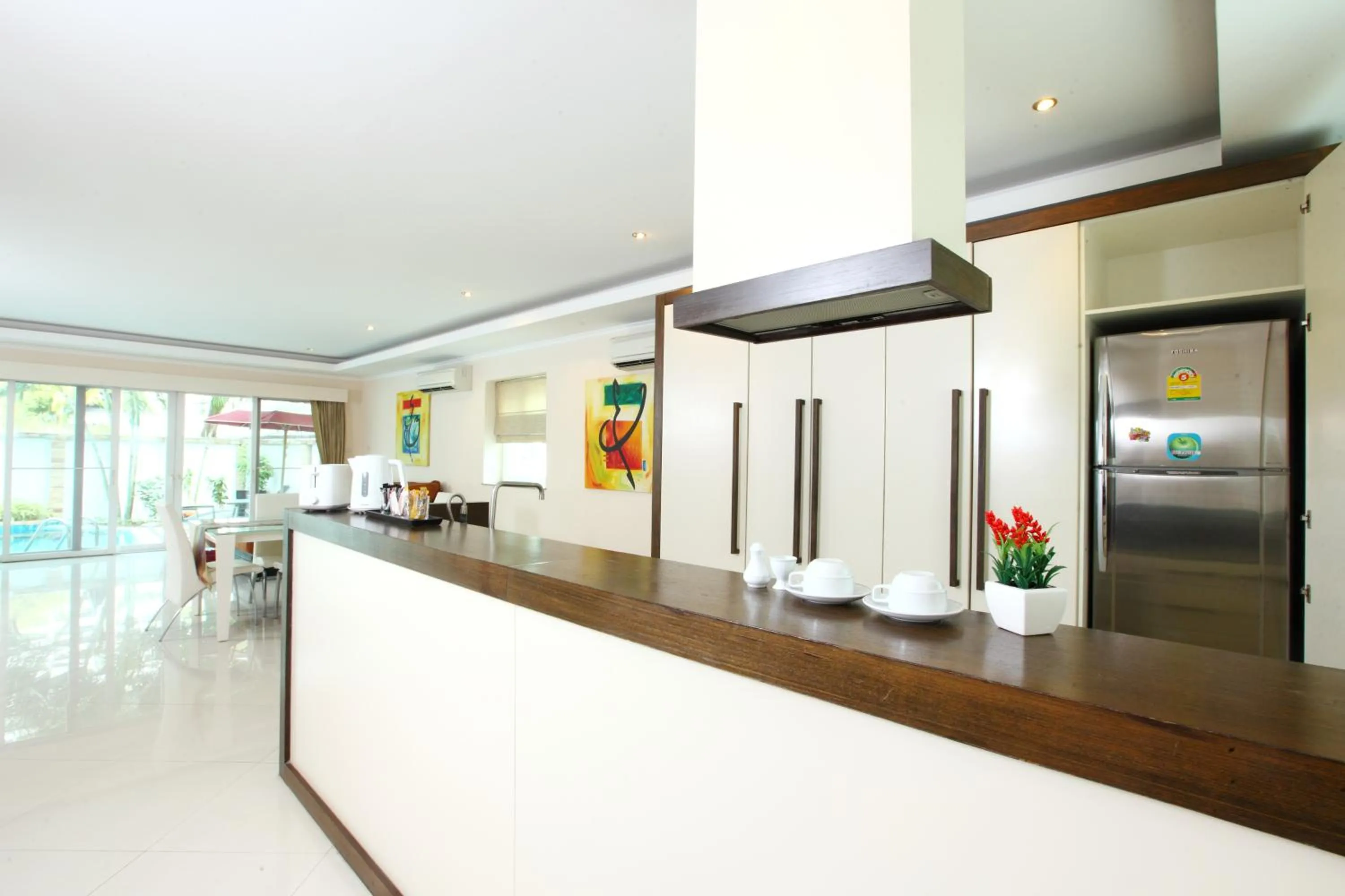 Coffee/tea facilities in Hidden Palm Pool Villas