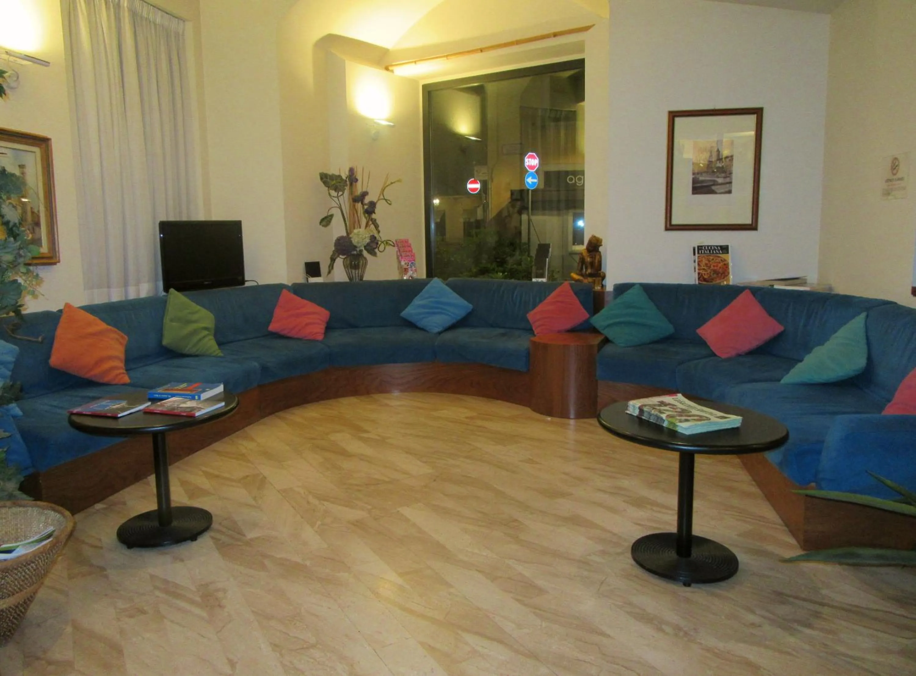 Shower in Hotel Giardino