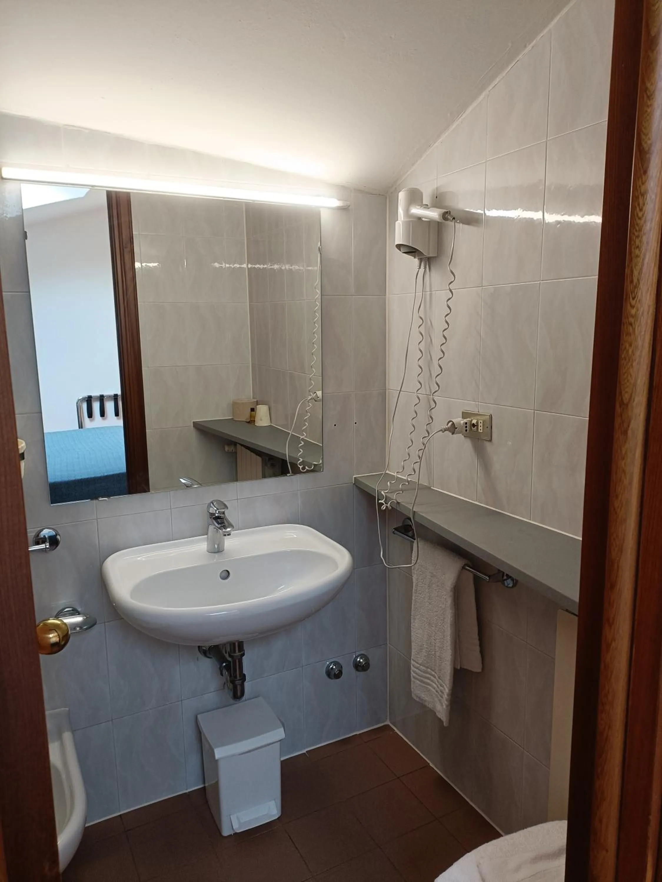 Shower in Hotel Giardino