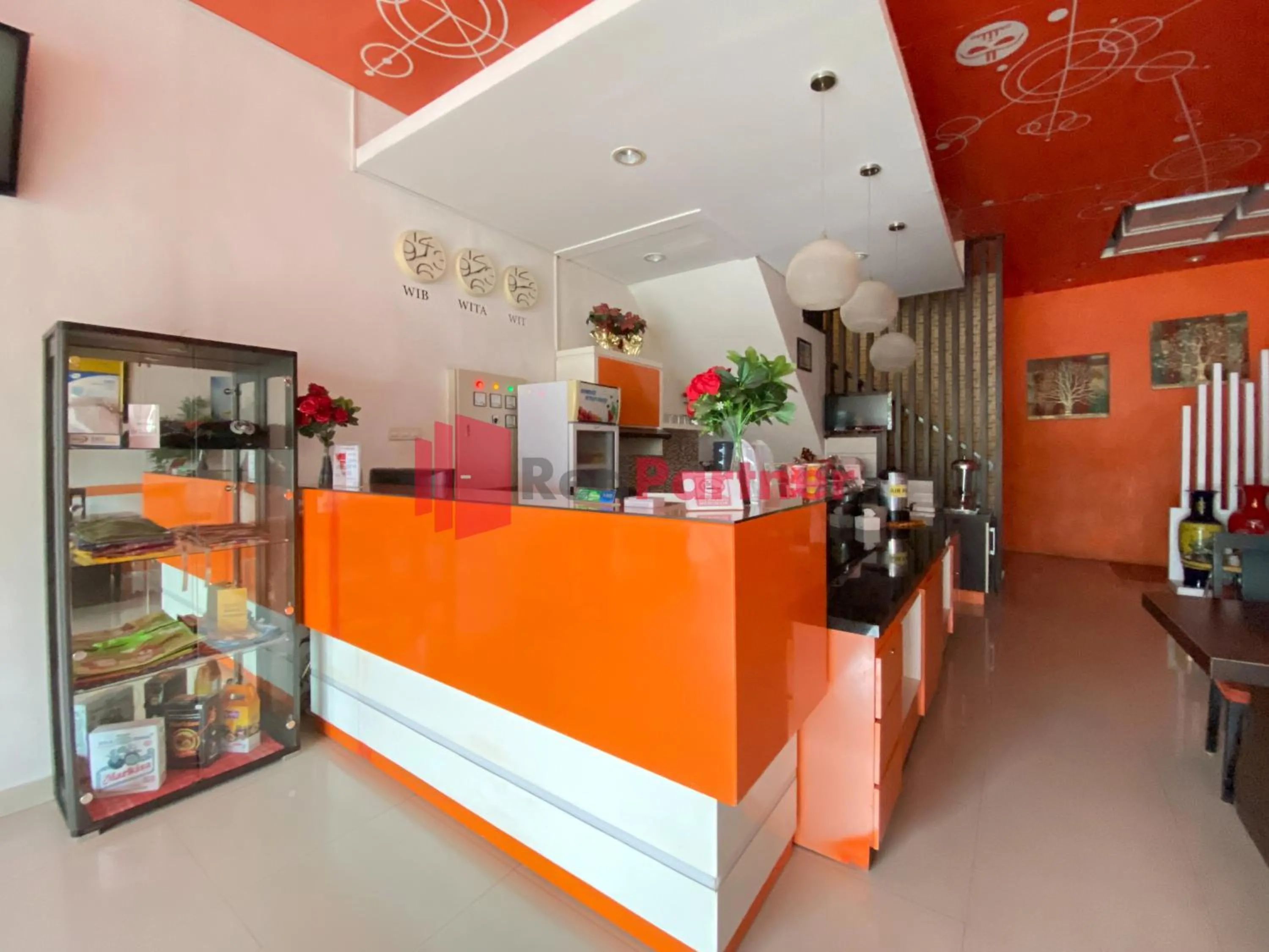 Lobby or reception in Hotel Alpha Makassar RedPartner