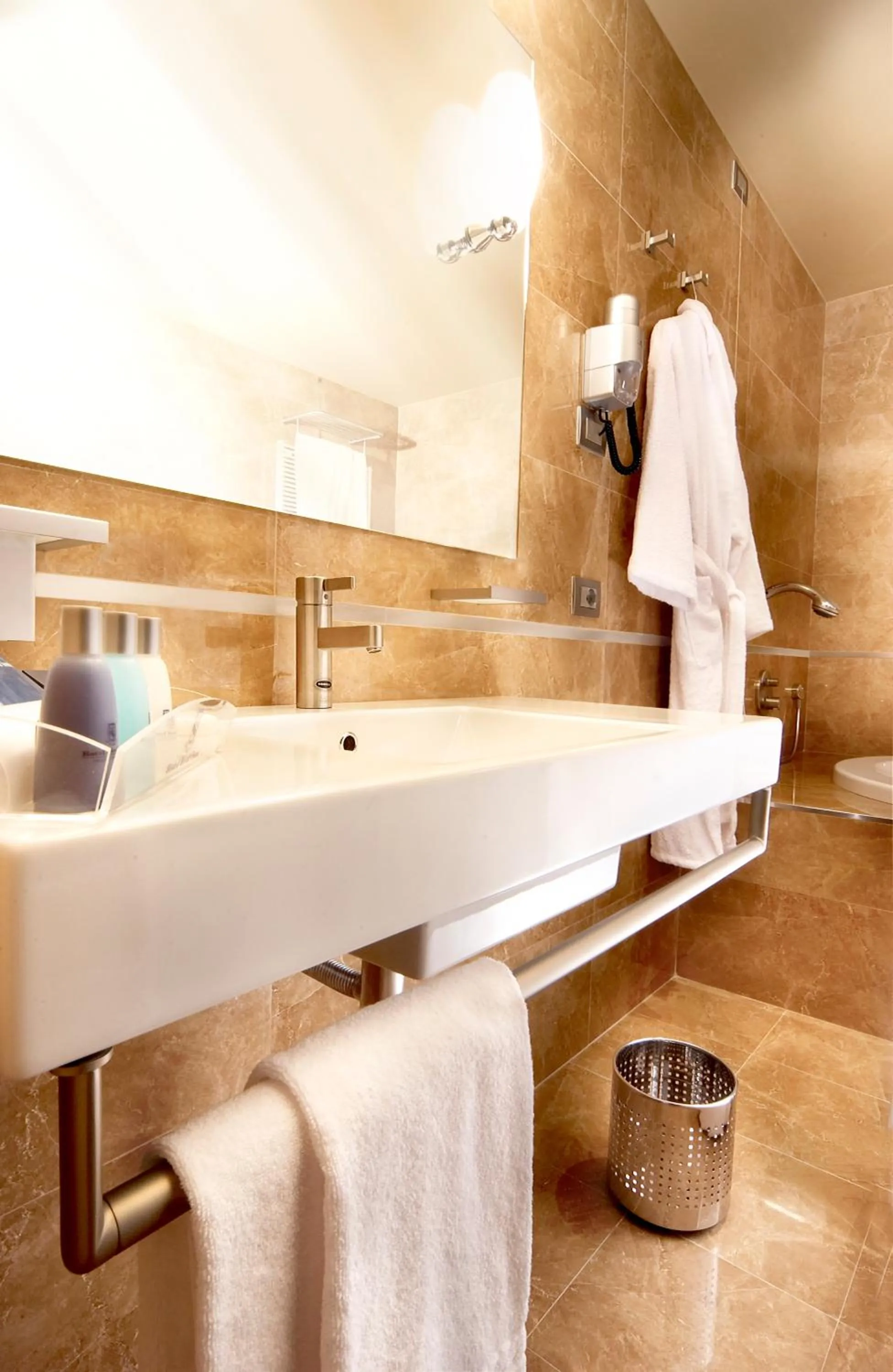 Bathroom in Hotel Real Fini Baia Del Re