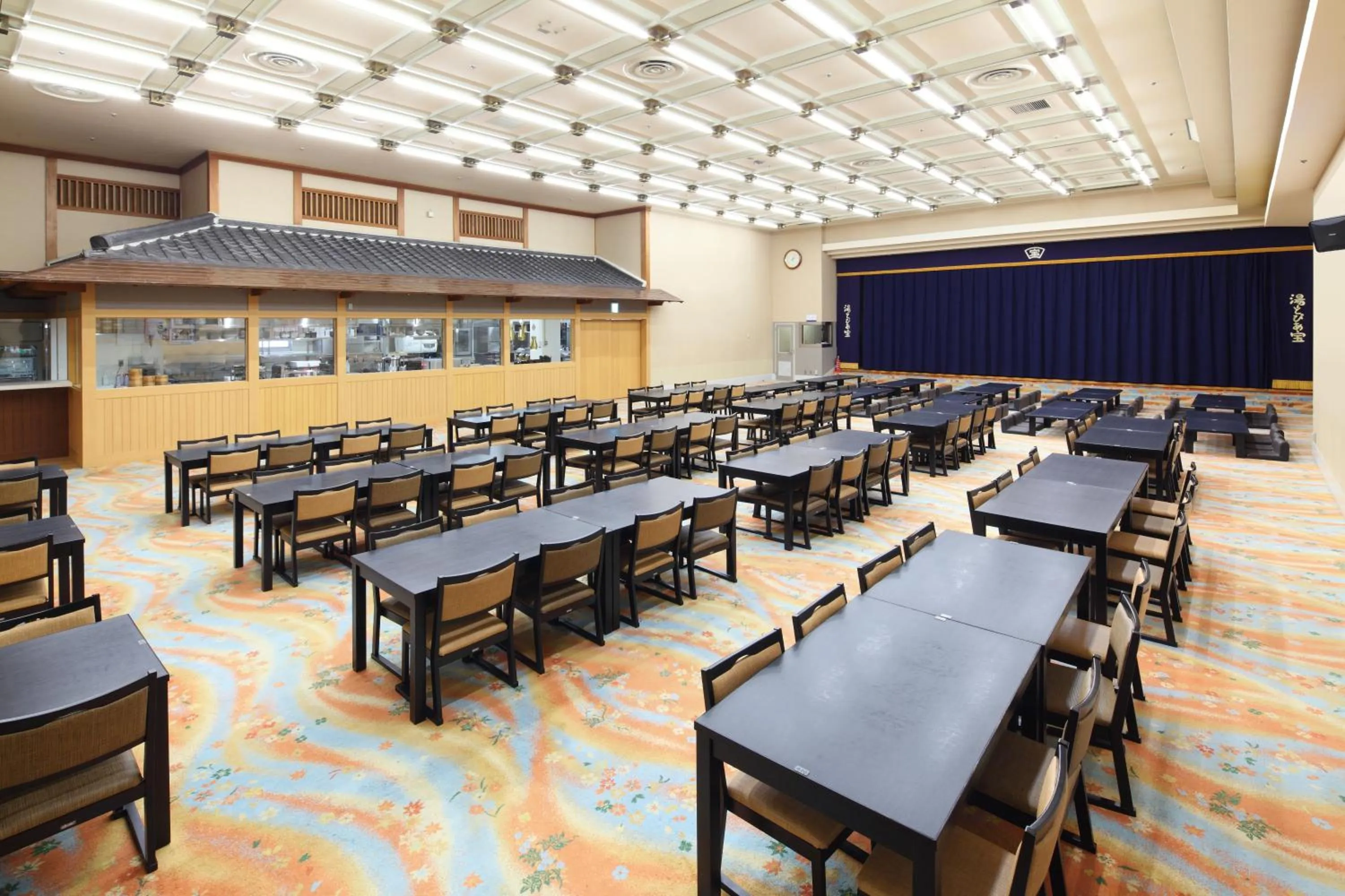 Restaurant/places to eat in -SPA RESORT- Nagoya Kasadera Hotel