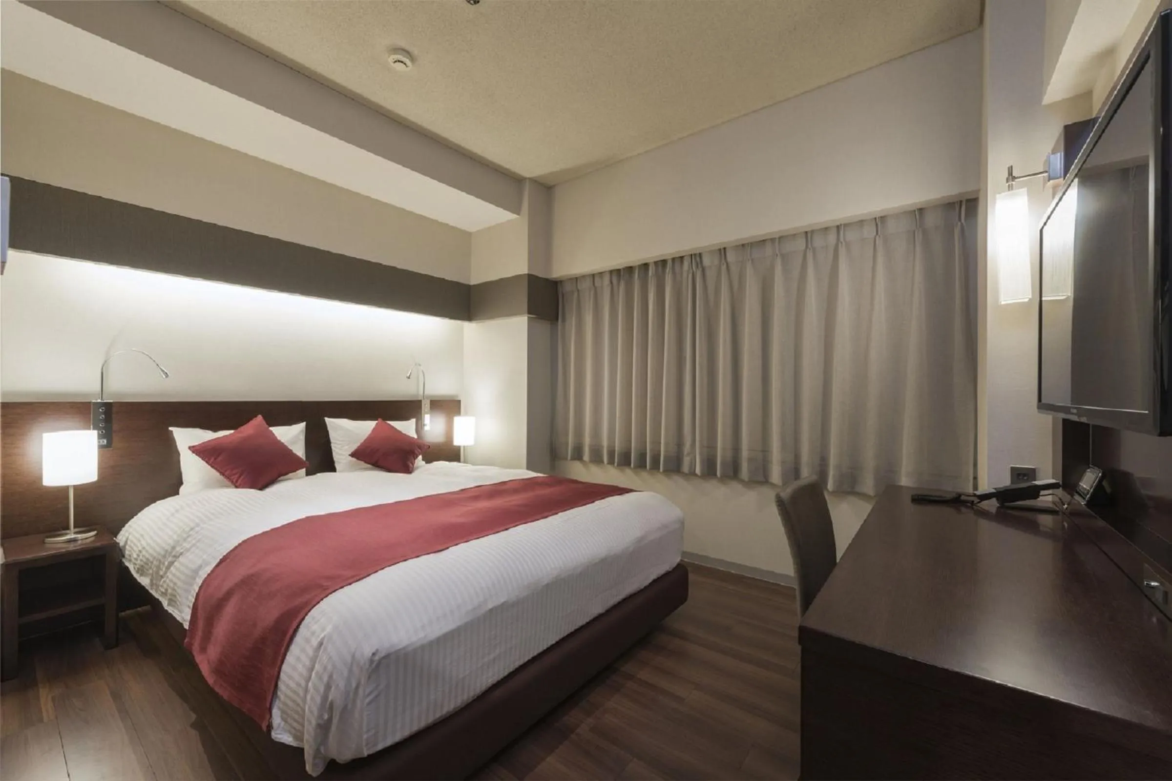 Photo of the whole room, Bed in Nagoya Kanayama Hotel