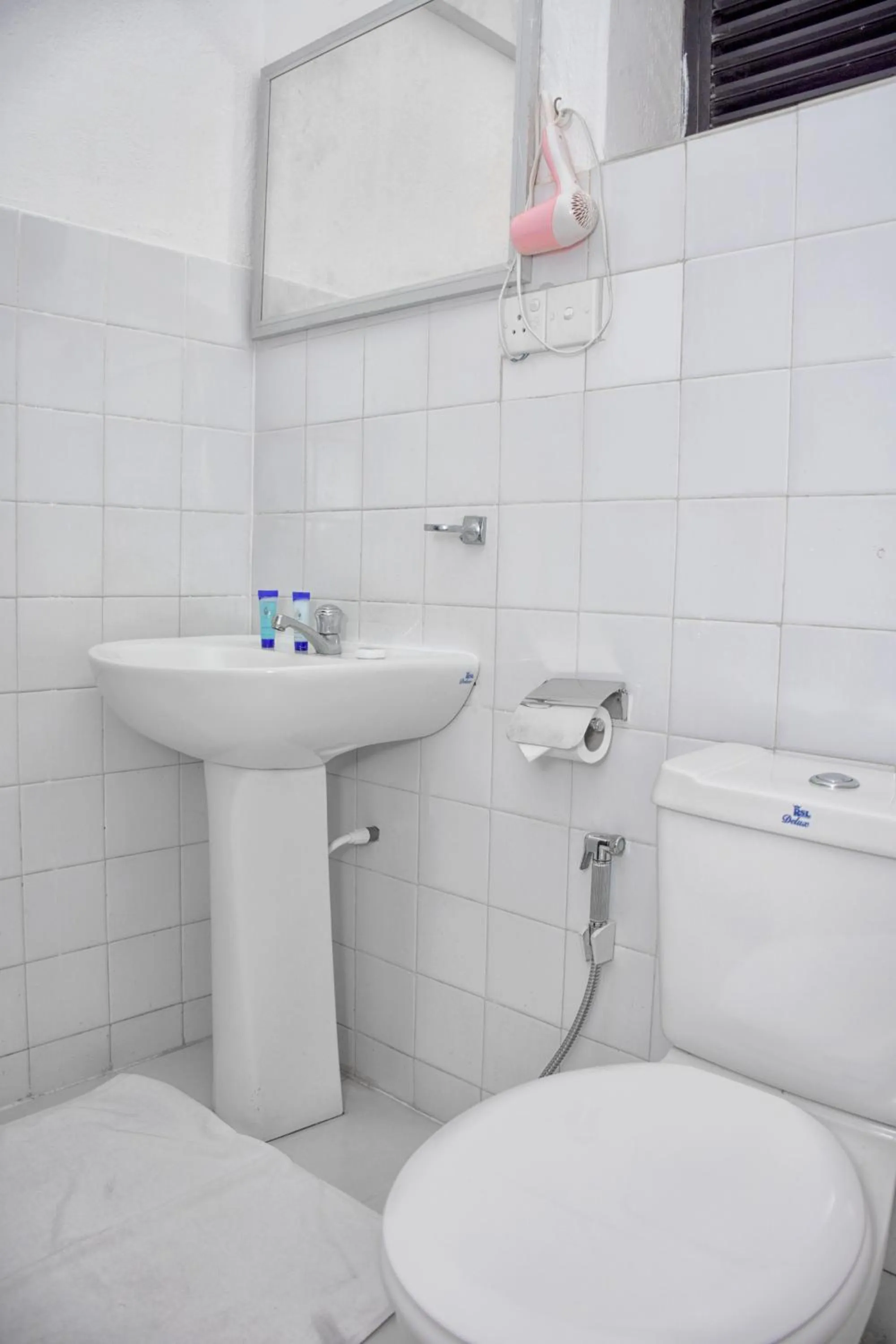 Bathroom in Amagi Beach – Secluded Slice of Paradise