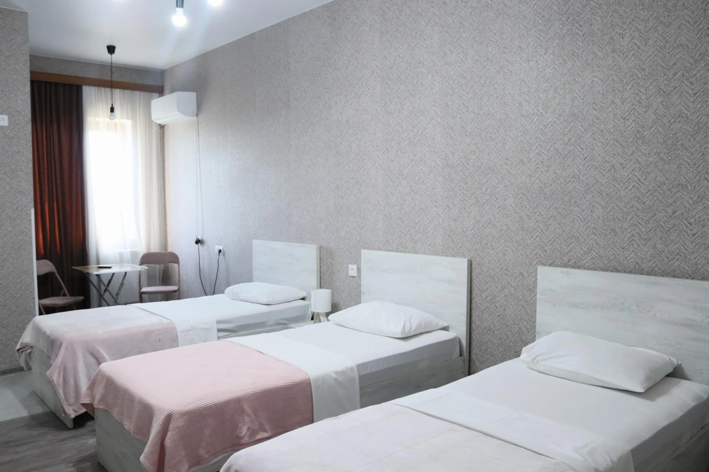 Bed in Hotel West Face