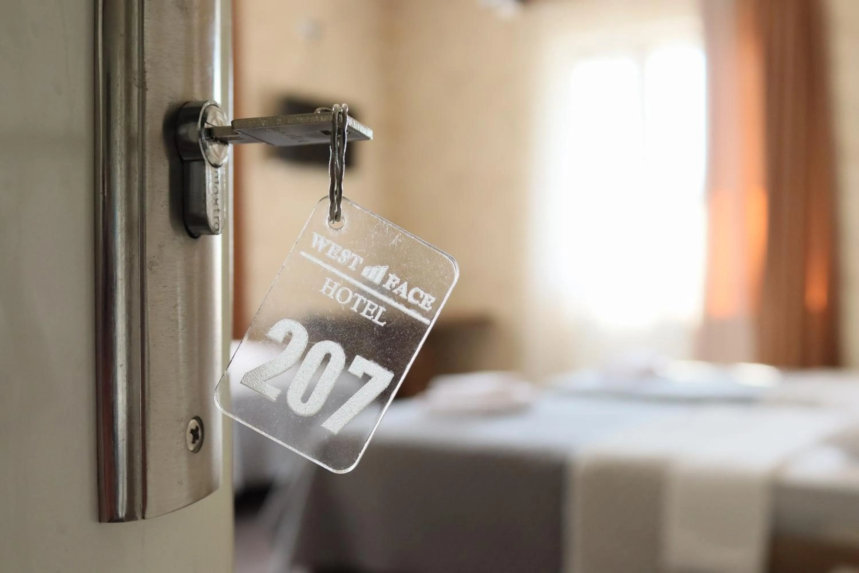 Photo of the whole room, Bed in Hotel West Face