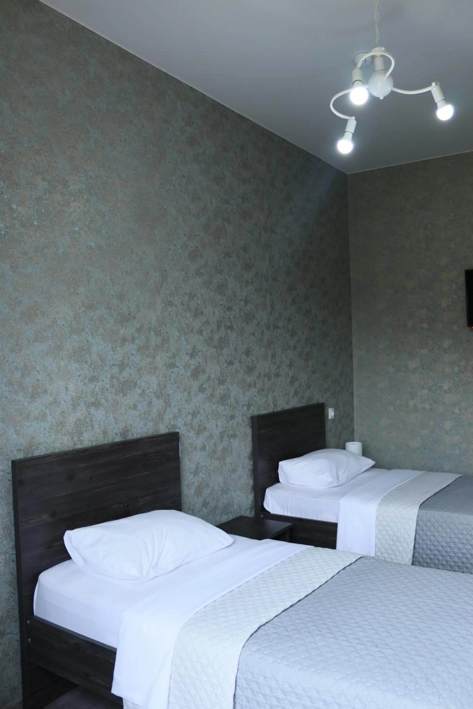 Bed in Hotel West Face