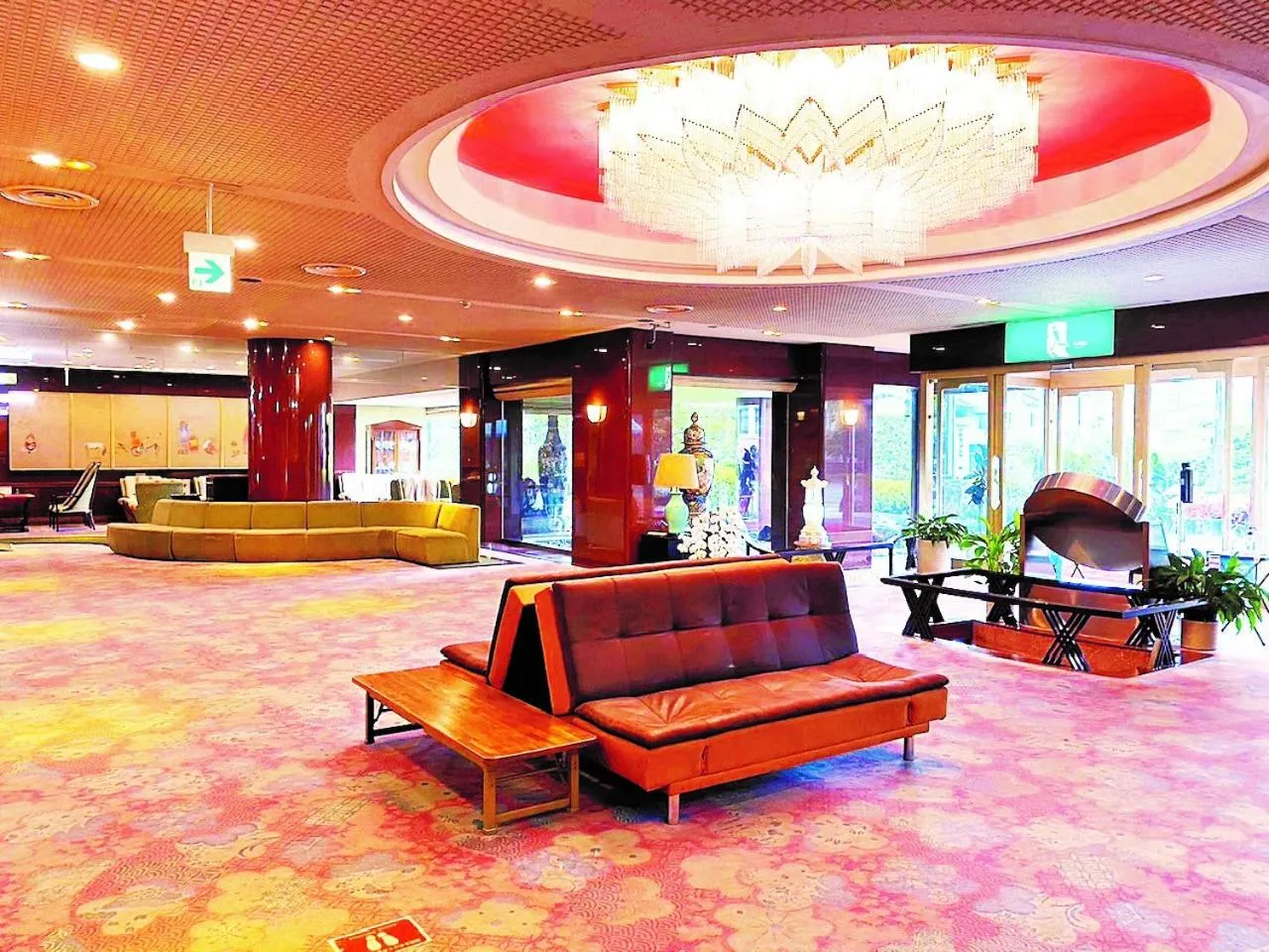 Lobby or reception in 湯郷グランドホテル Yunogo Onsen Yunogo Grand Hotel
