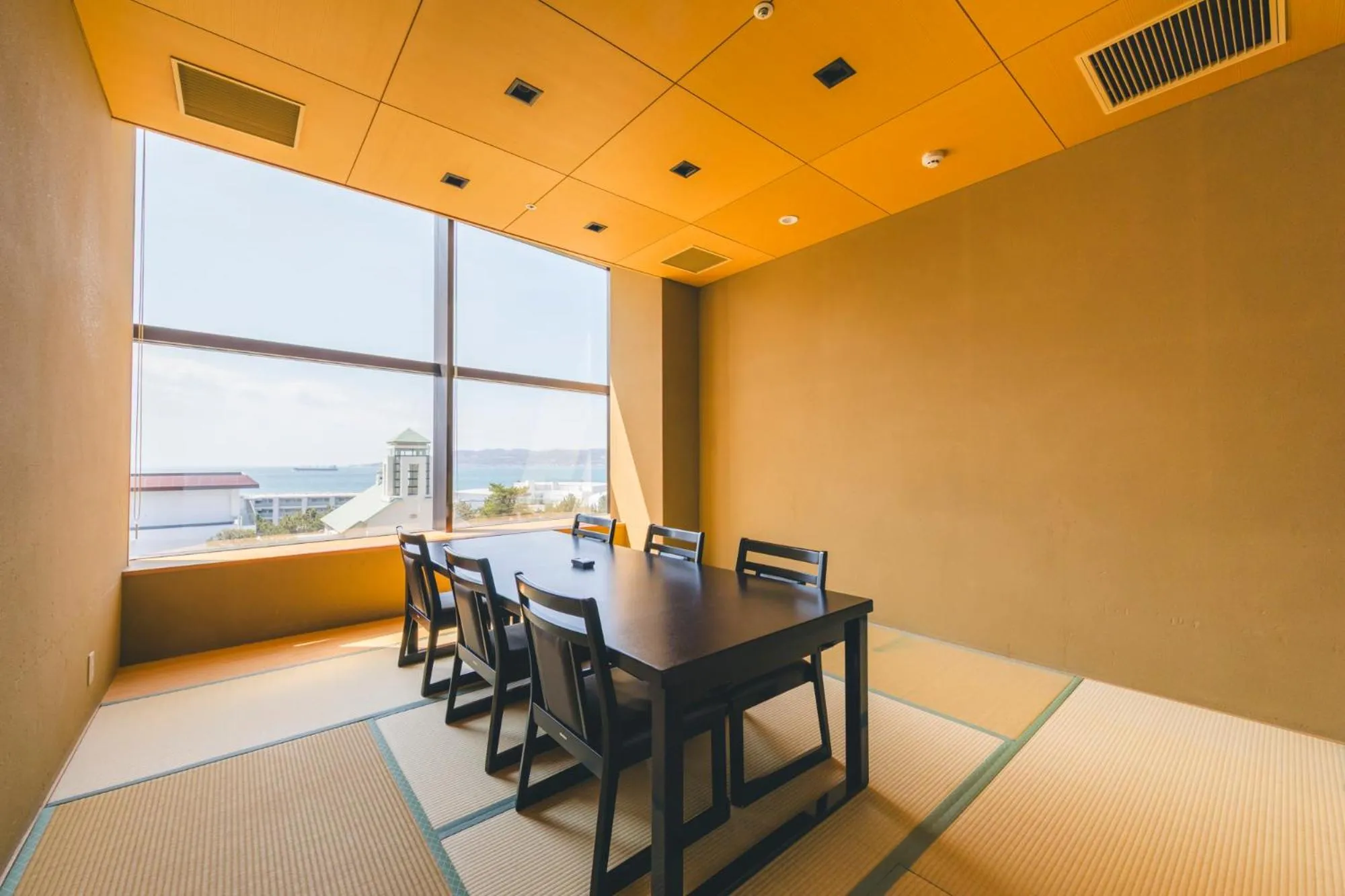 Restaurant/places to eat in Seaside Hotel Maiko Villa Kobe