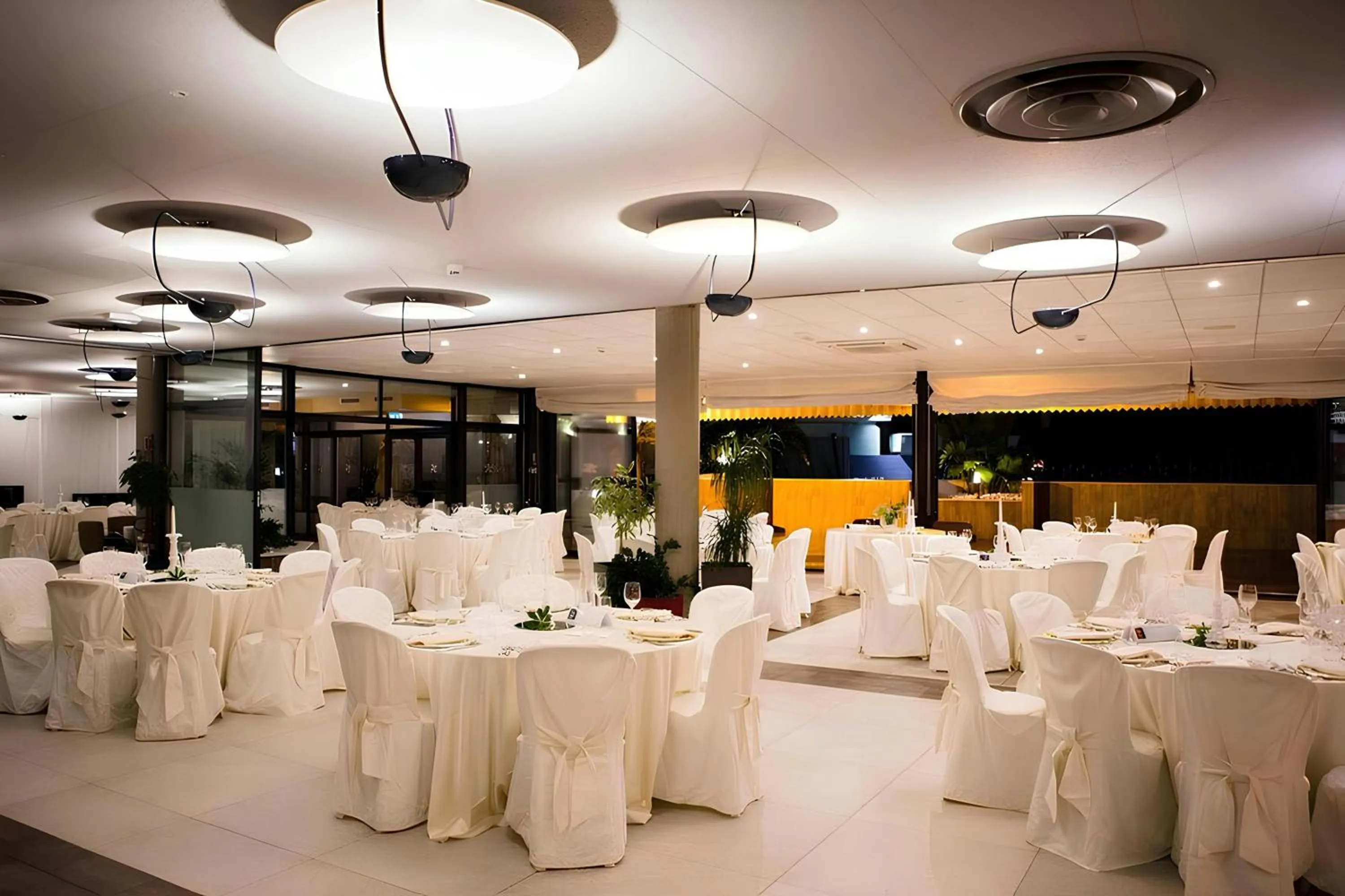 Meeting/conference room in Four Points by Sheraton Catania Hotel