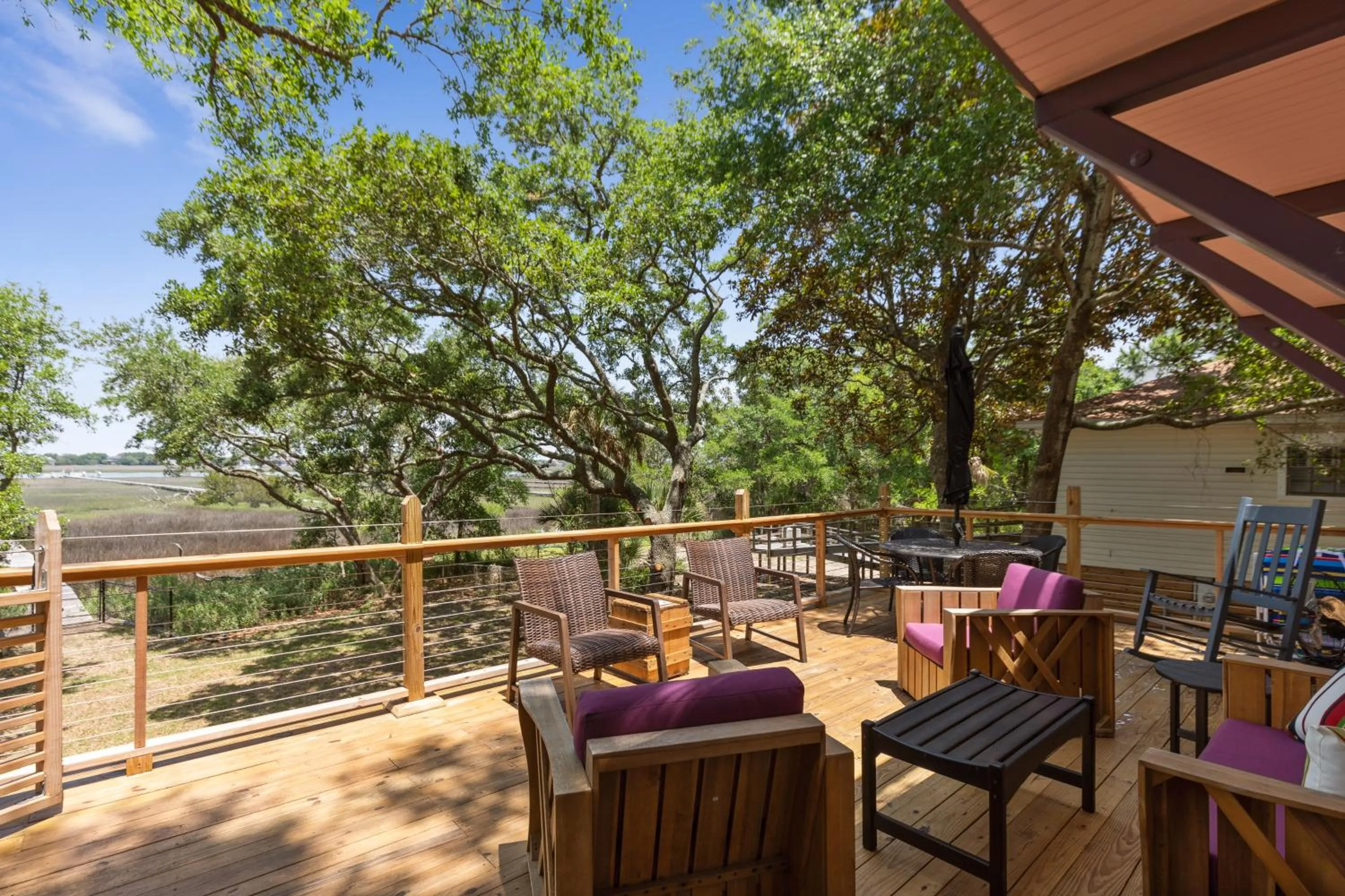 Folly Vacation Vintage Cottage with Stunning Views 218