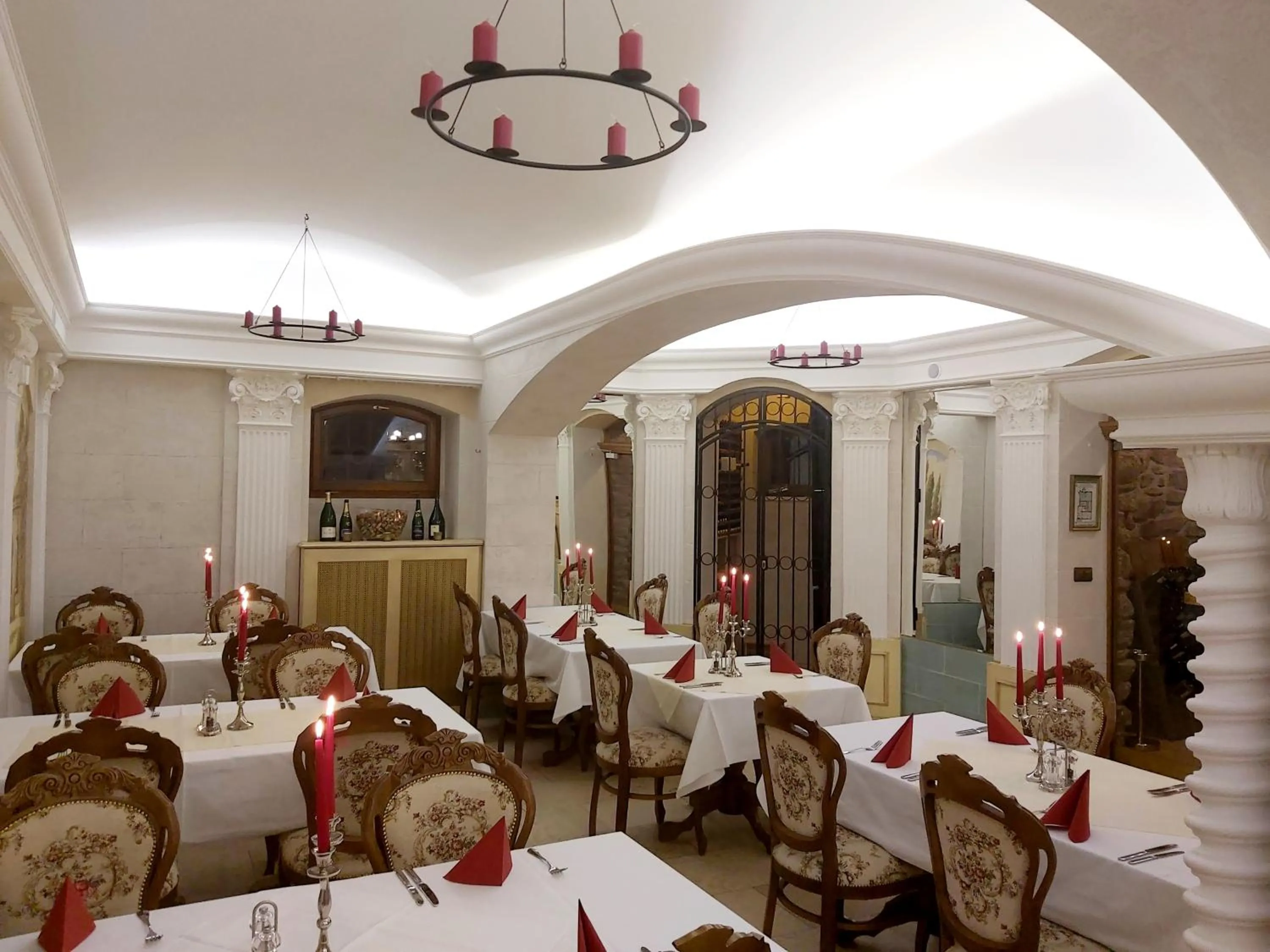 Restaurant/places to eat in Hotel Villa Golf Cihelny