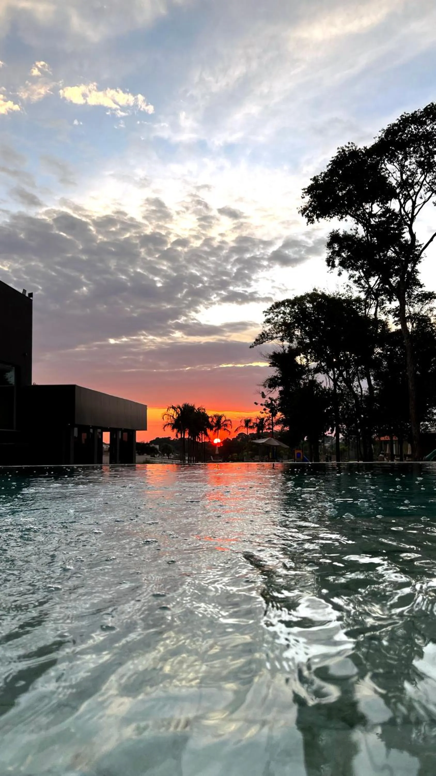 Swimming pool in DoubleTree by Hilton - Resort - Foz do Iguaçu
