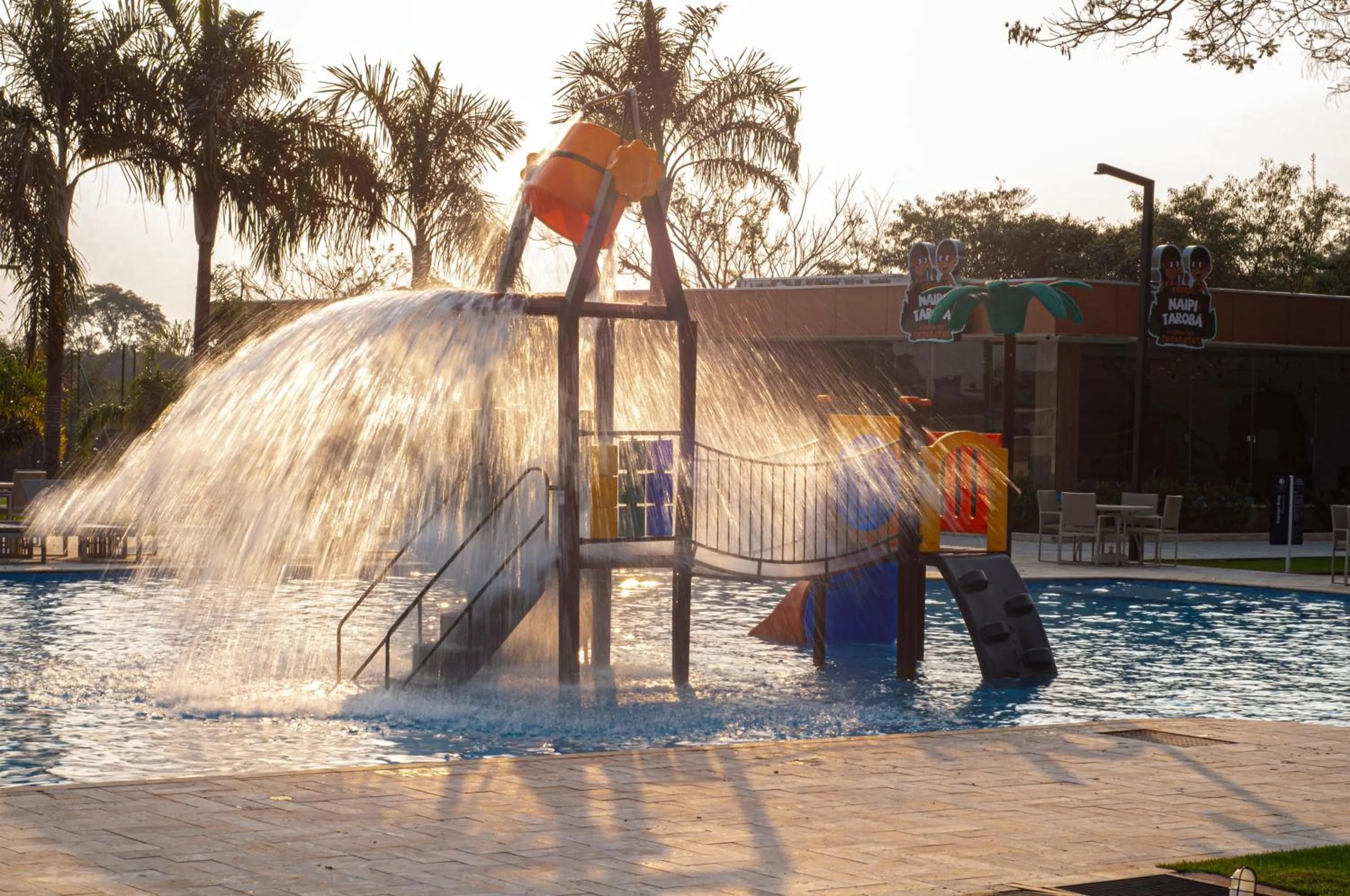 Swimming pool in DoubleTree by Hilton - Resort - Foz do Iguaçu