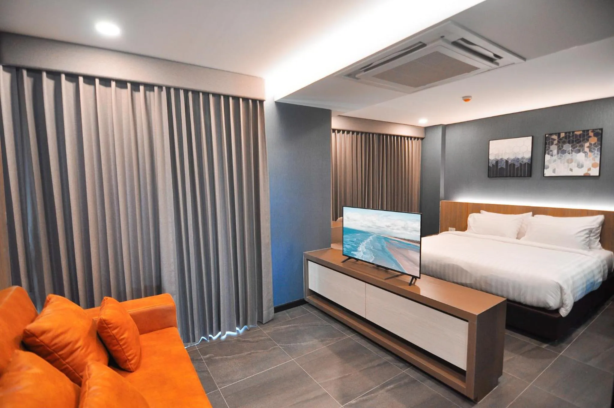 Bed in The S Block Condotel