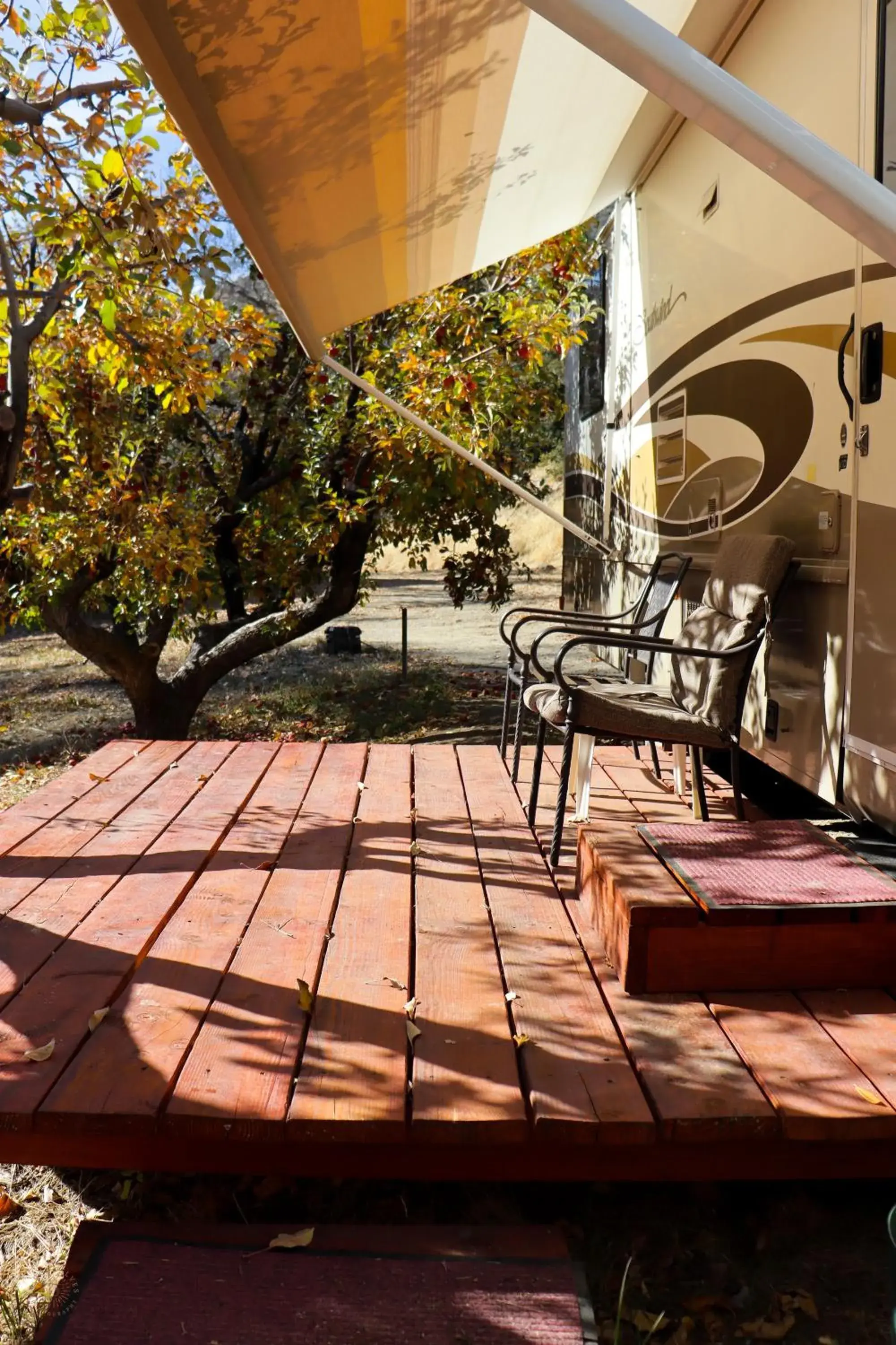 Mobile Home in Quiet Mind Lodge, Spa & Retreat Sequoias Mobile Home in Quiet Mind Lodge, Spa & Retreat Sequoias