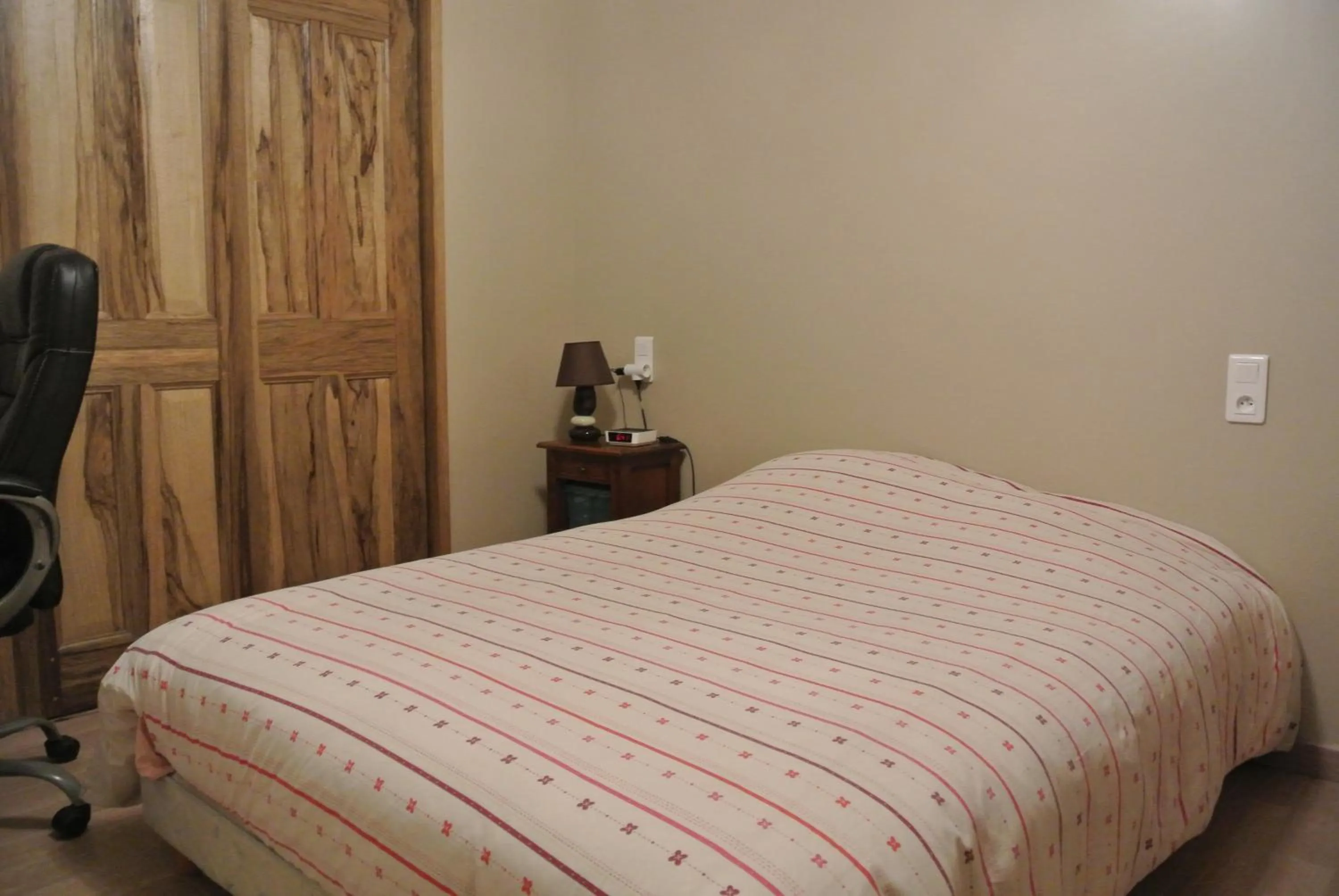 Photo of the whole room, Bed in GîTE du GOUR du PEYROL