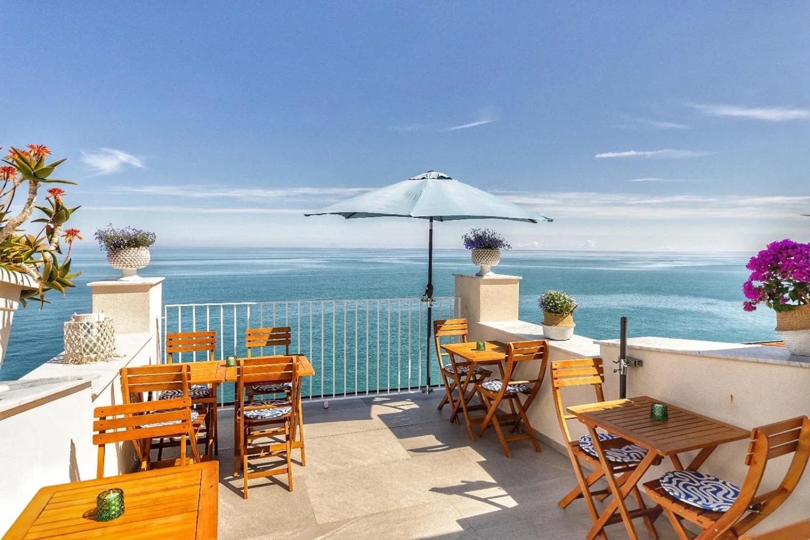 Casanova Rooms and Apartment to Rent