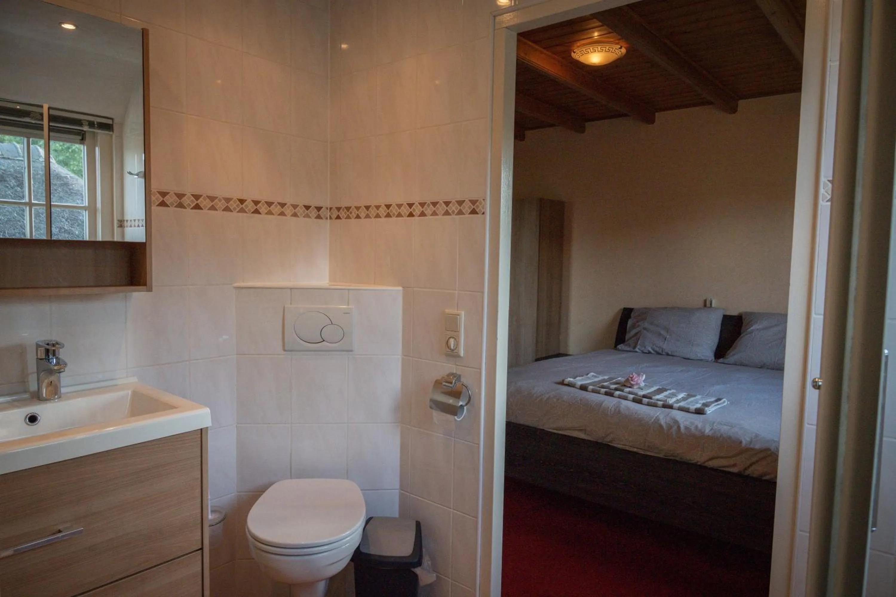 Bathroom, Bed in Waterpark Giethoorn