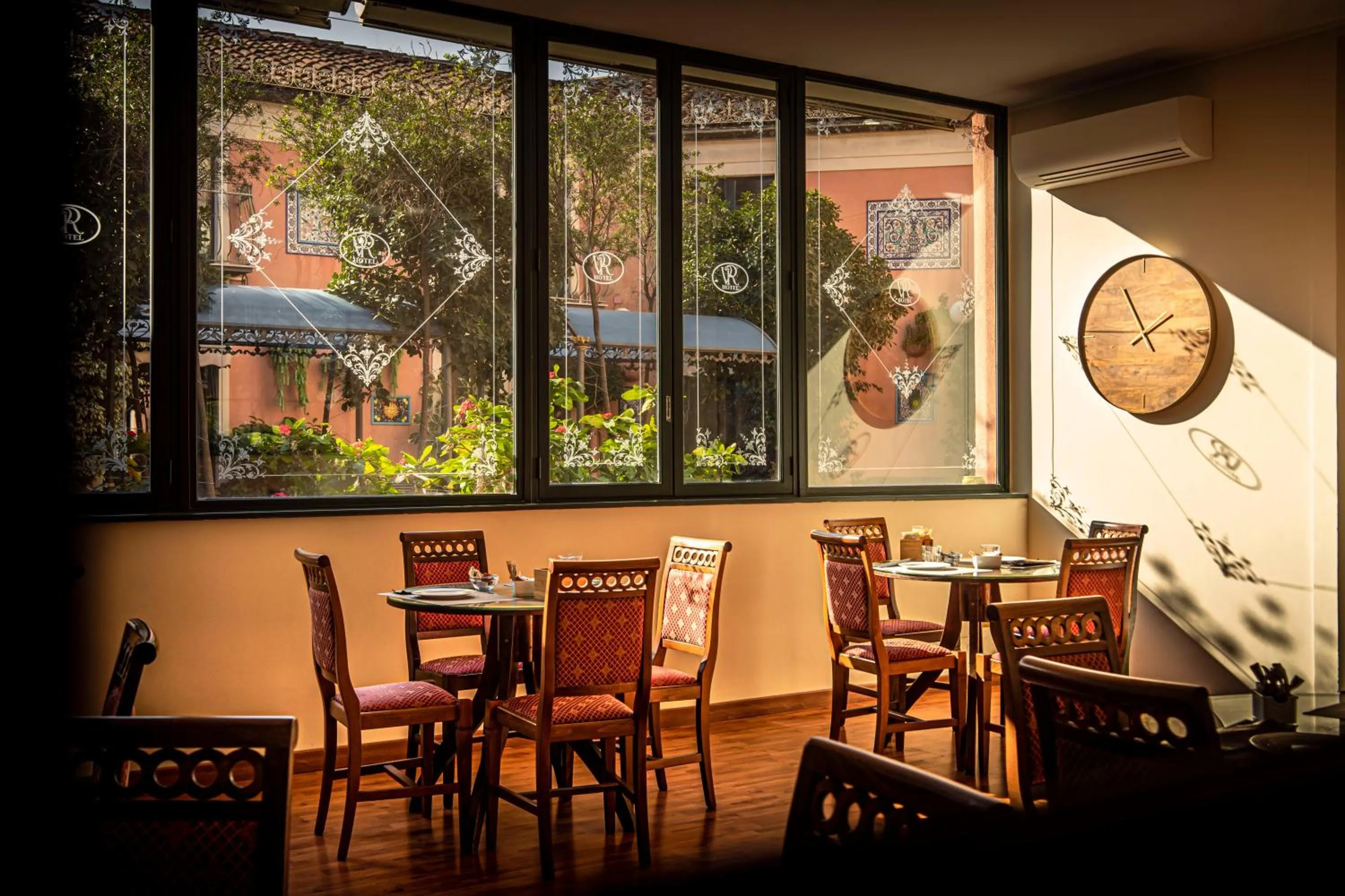 Breakfast in Hotel Villa Romeo