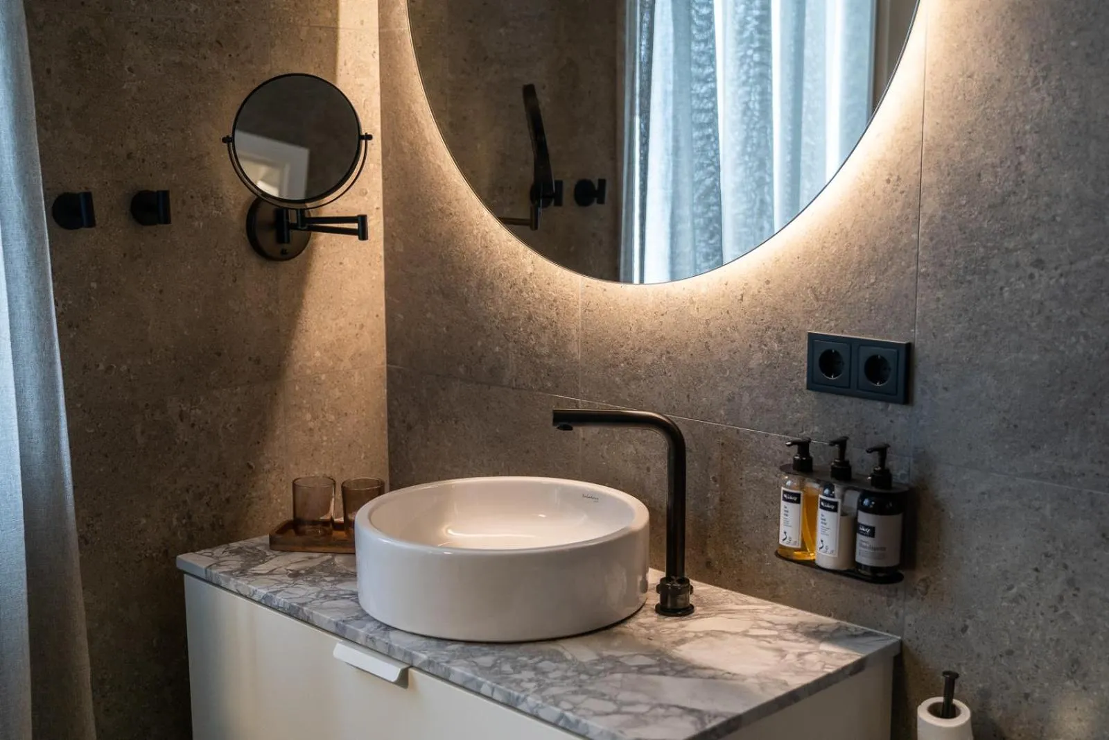 Bathroom in Keflavik Luxury apartment - KLA