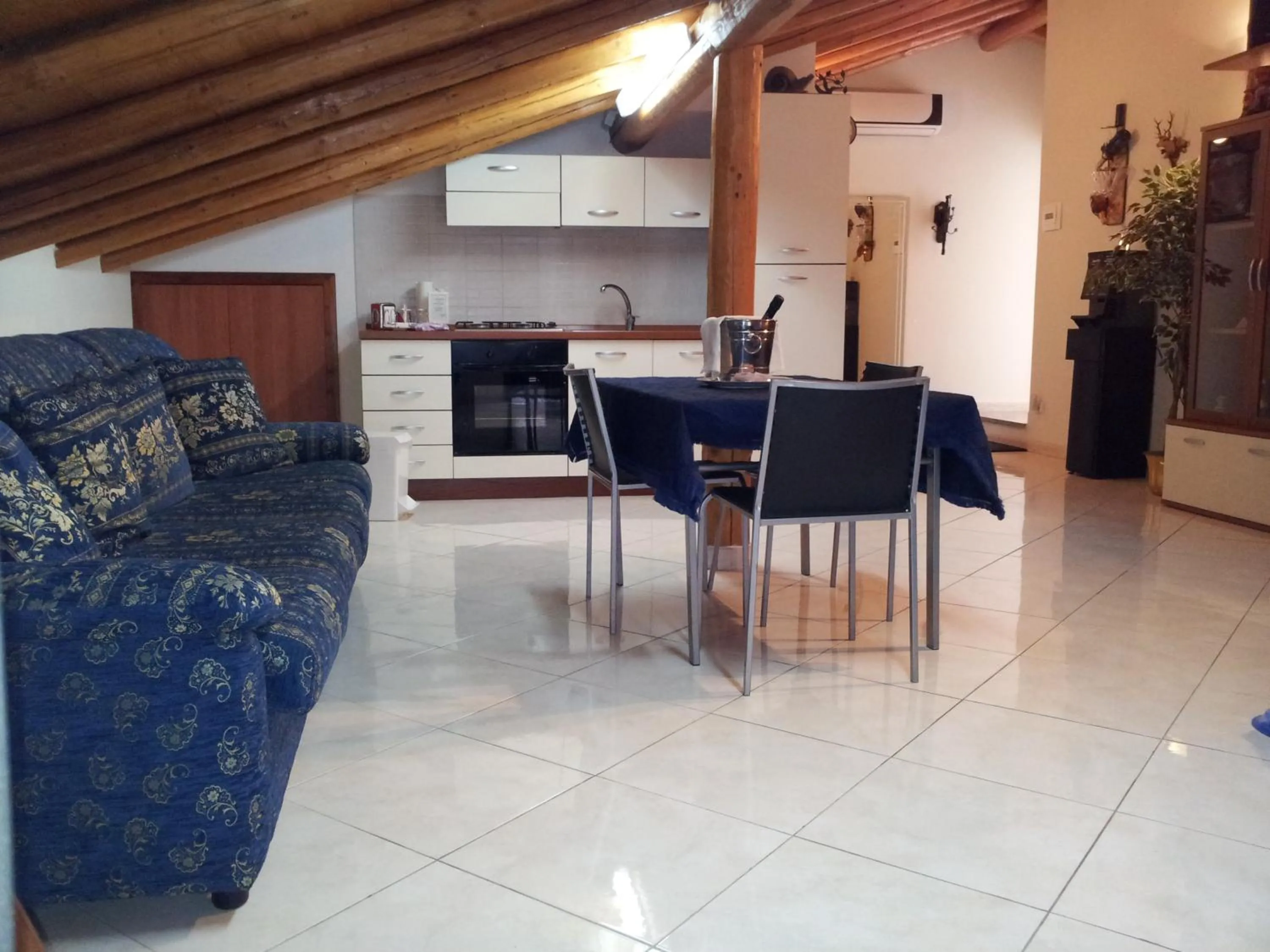 Living room in B&B Suite