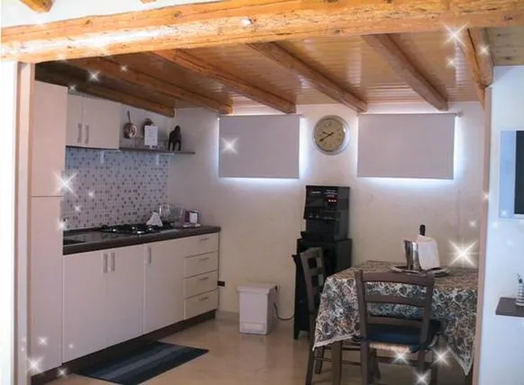 Kitchen or kitchenette in B&B Suite